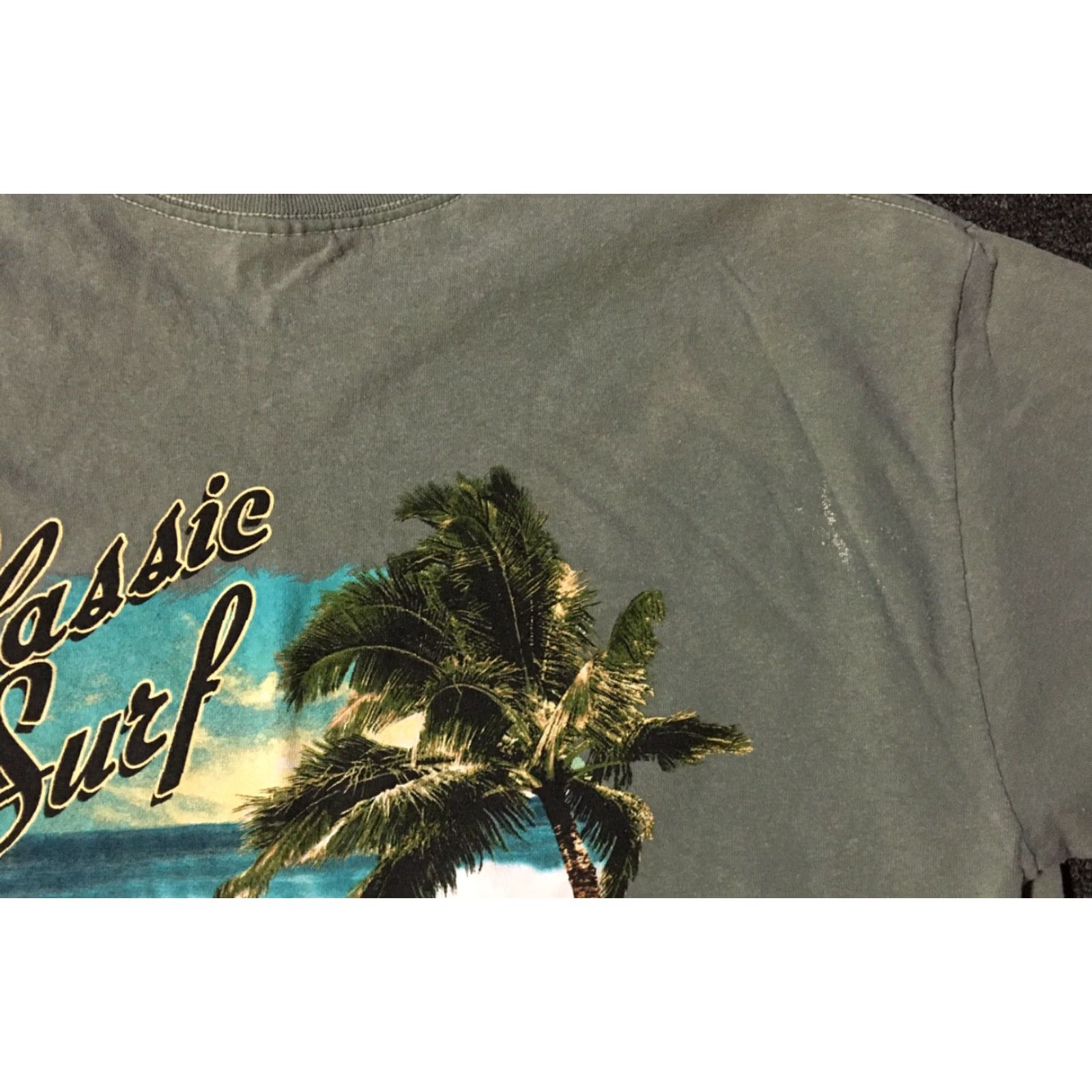 Vintage VINTAGE Kauai T-Shirt Men L Green Classic Surf Hawaii Faded Paint Embroidered 90s Grunge Beach Waves Skate Ocean Hawaii Surf USA Boys Mens Size US L / EU 52-54 / 3 - 6 Thumbnail