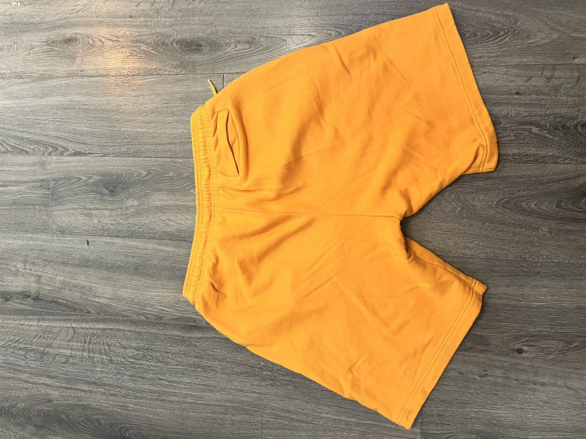 Kar Orange short / L’art de l’automobile / size L Size US 34 / EU 50 - 2 Thumbnail