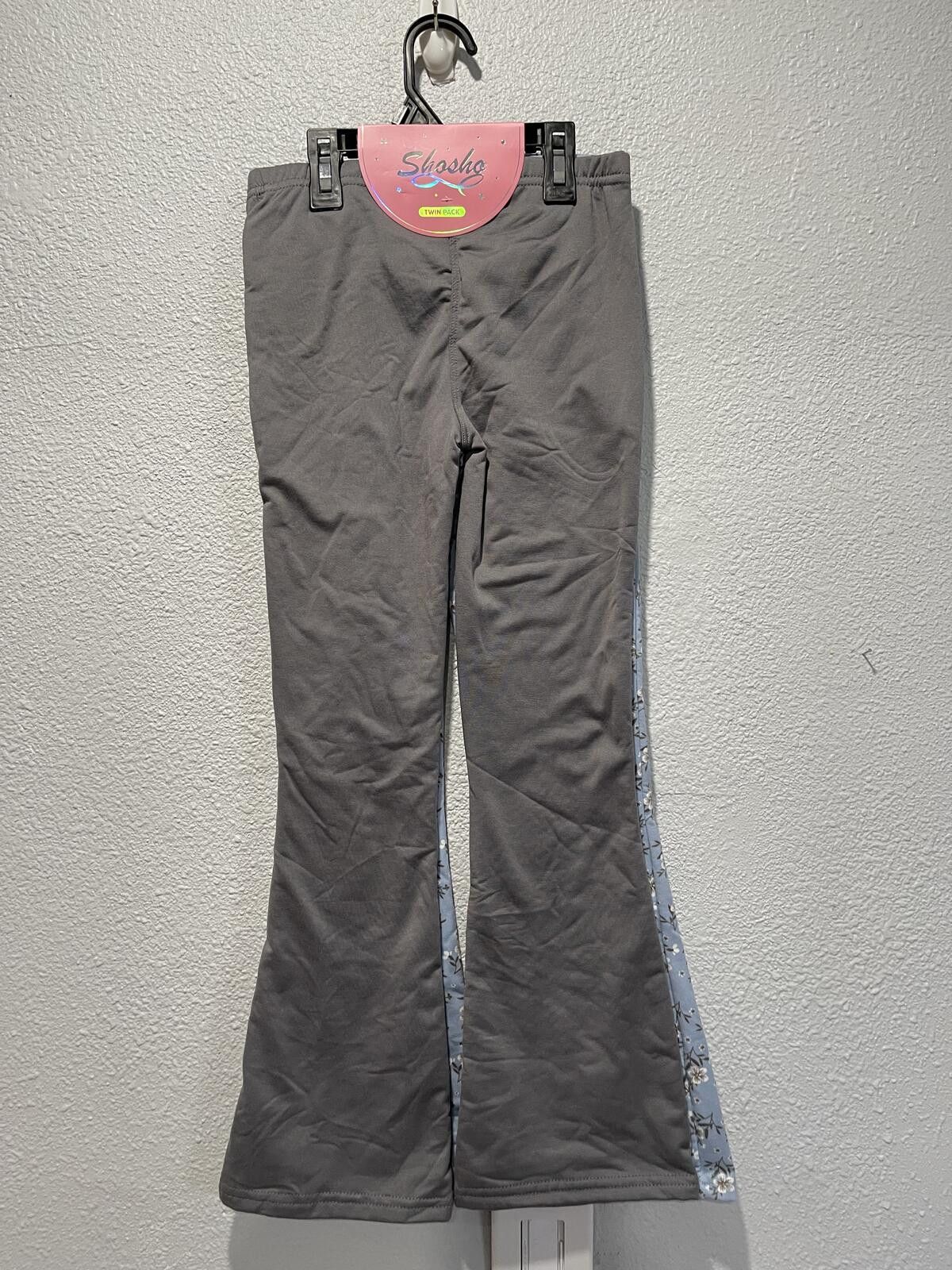 Other Shosho Girls' Twin Pack Floral and Solid Flared Pants Size 7 Size 24" / US 00 / IT 34 - 3 Thumbnail