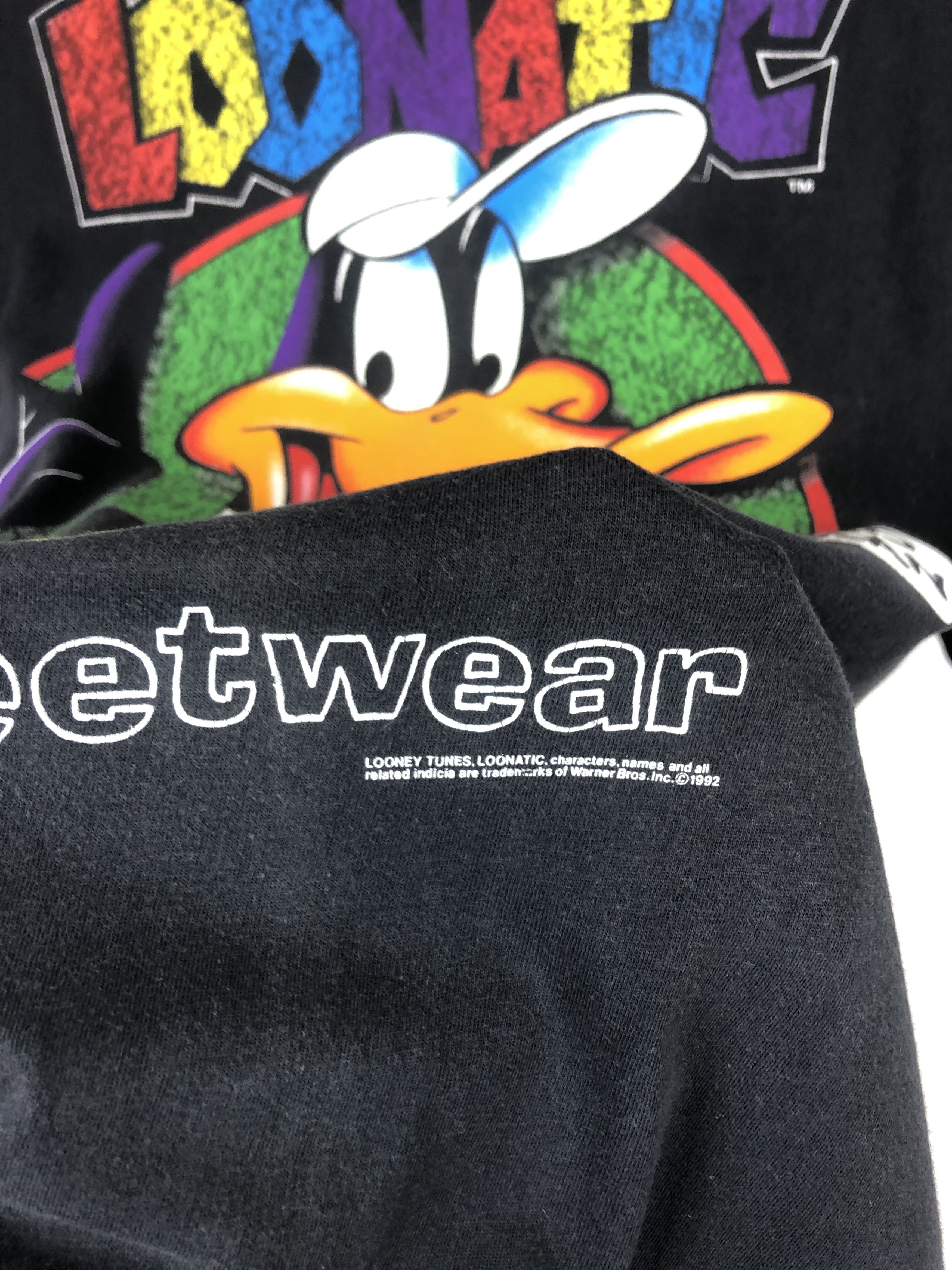 Cartoon Network Vintage 1992 Daffy Duck Loonatic Tee Numero Uno Shirt Rare Size US L / EU 52-54 / 3 - 9 Thumbnail
