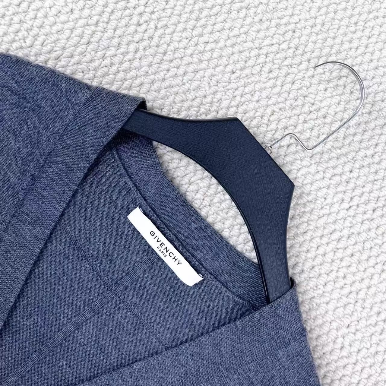 Givenchy Givenchy Gray Box Logo Wool Knit Cardigan S Size US S / EU 44-46 / 1 - 3 Thumbnail