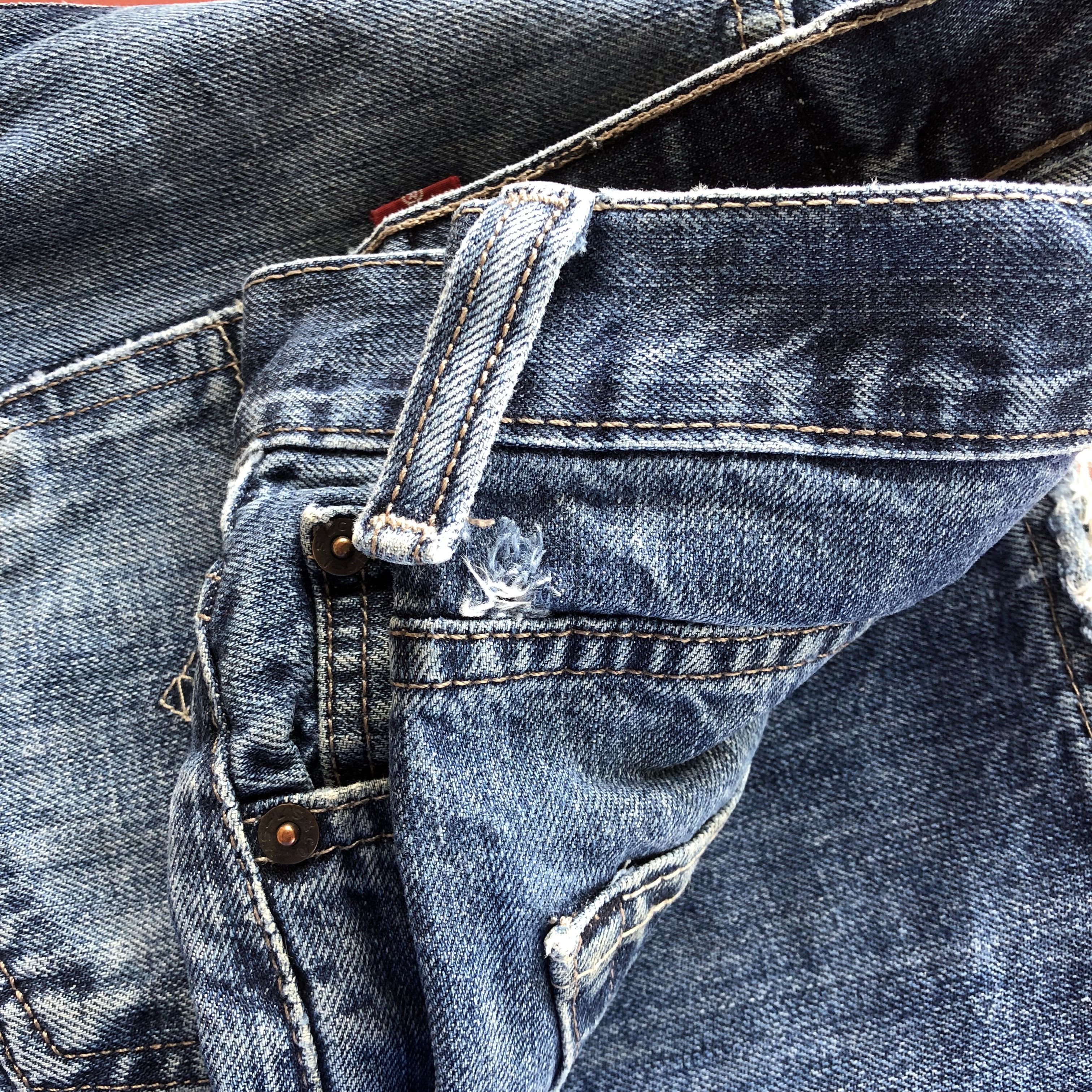Levi's Vintage Levis Light Wash Jeans Levi's Faded Ripped Denim Size US 34 / EU 50 - 11 Thumbnail