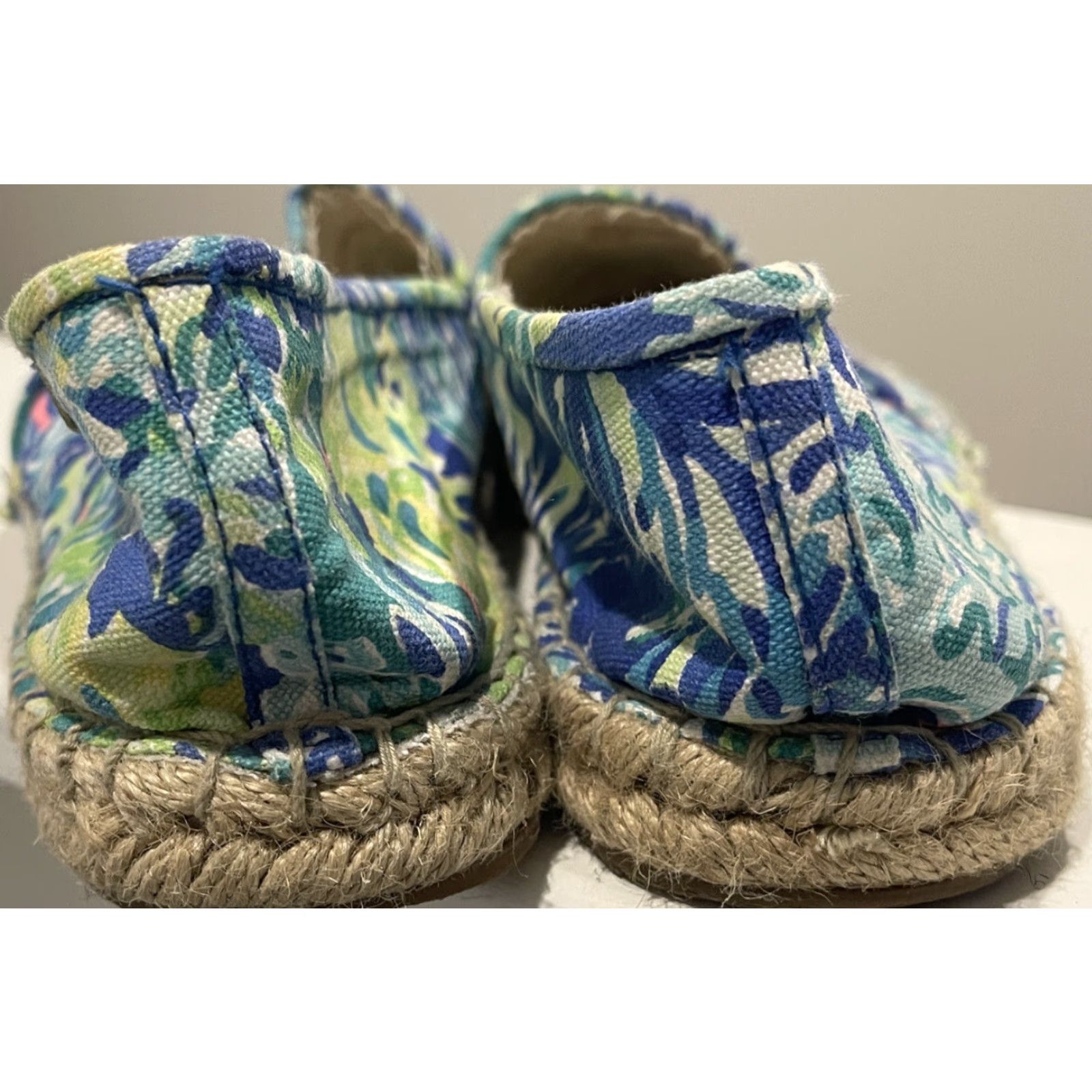 Lilly Pulitzer Lilly Pulitzer Lia Wade and Sea Multicolor Printed Espadrille 8 Women Sandal Flat Multicolor 8 Size US 8 / IT 38 - 6 Thumbnail