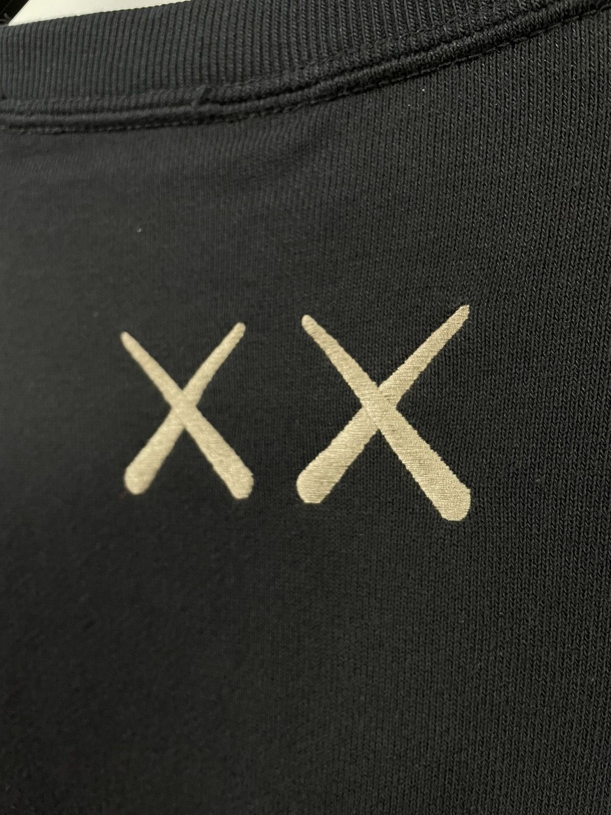 Kaws × Uniqlo 3XL Kaws x Uniqlo Black Long-sleeve Sweatshirt Size US XXL / EU 58 / 5 - 8 Thumbnail