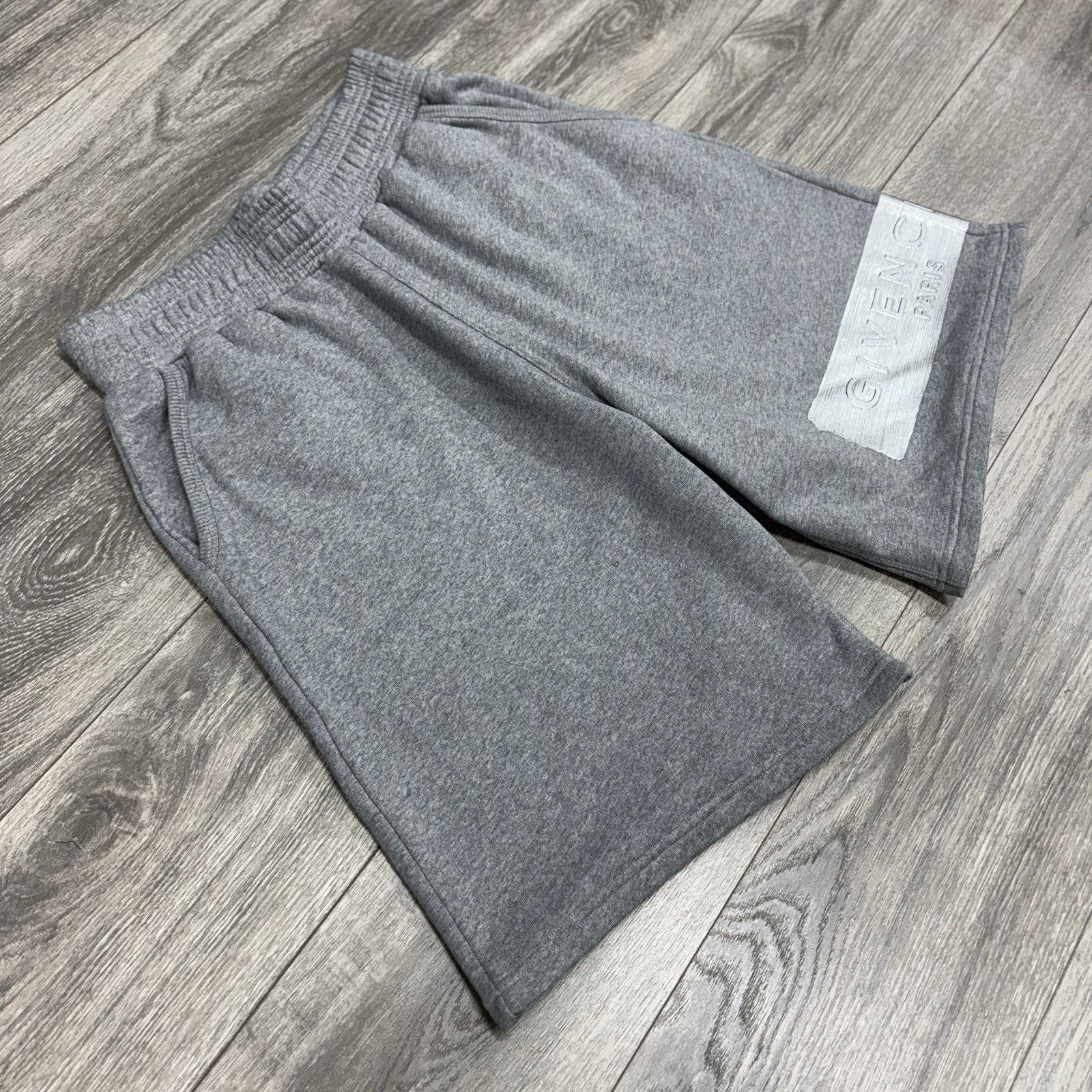 Givenchy Givenchy Latex Band Shorts ' Light Grey Melange ' | NEW! Size US 34 / EU 50 - 4 Thumbnail