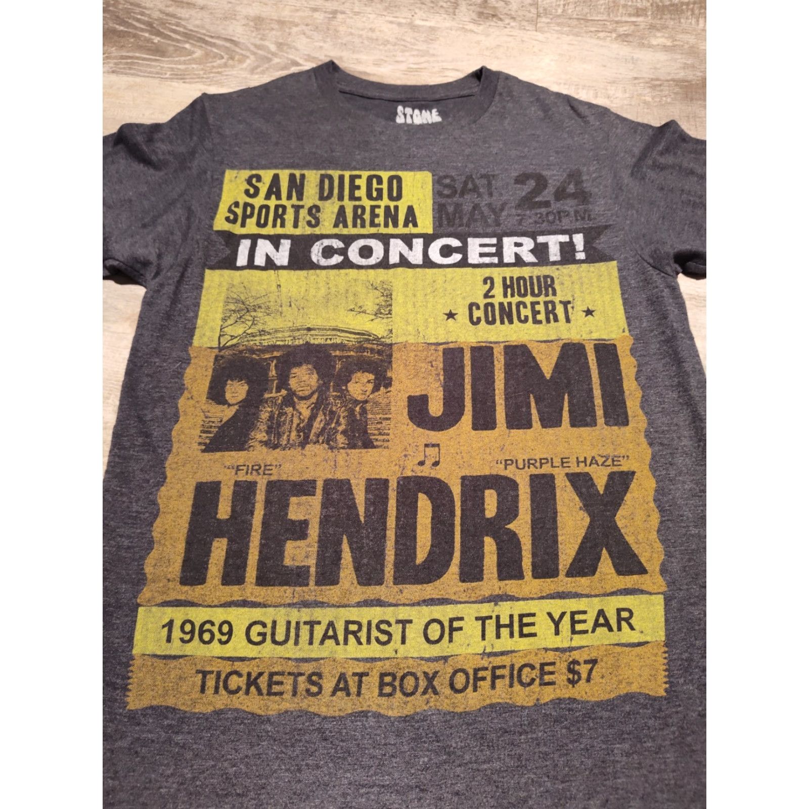 Vintage Stone Free Jimi Hendrix San Diego Sports Arena Concert Poster Shirt S Beige Graphic Print Arena Band Tees Mens Size US S / EU 44-46 / 1 - 2 Thumbnail