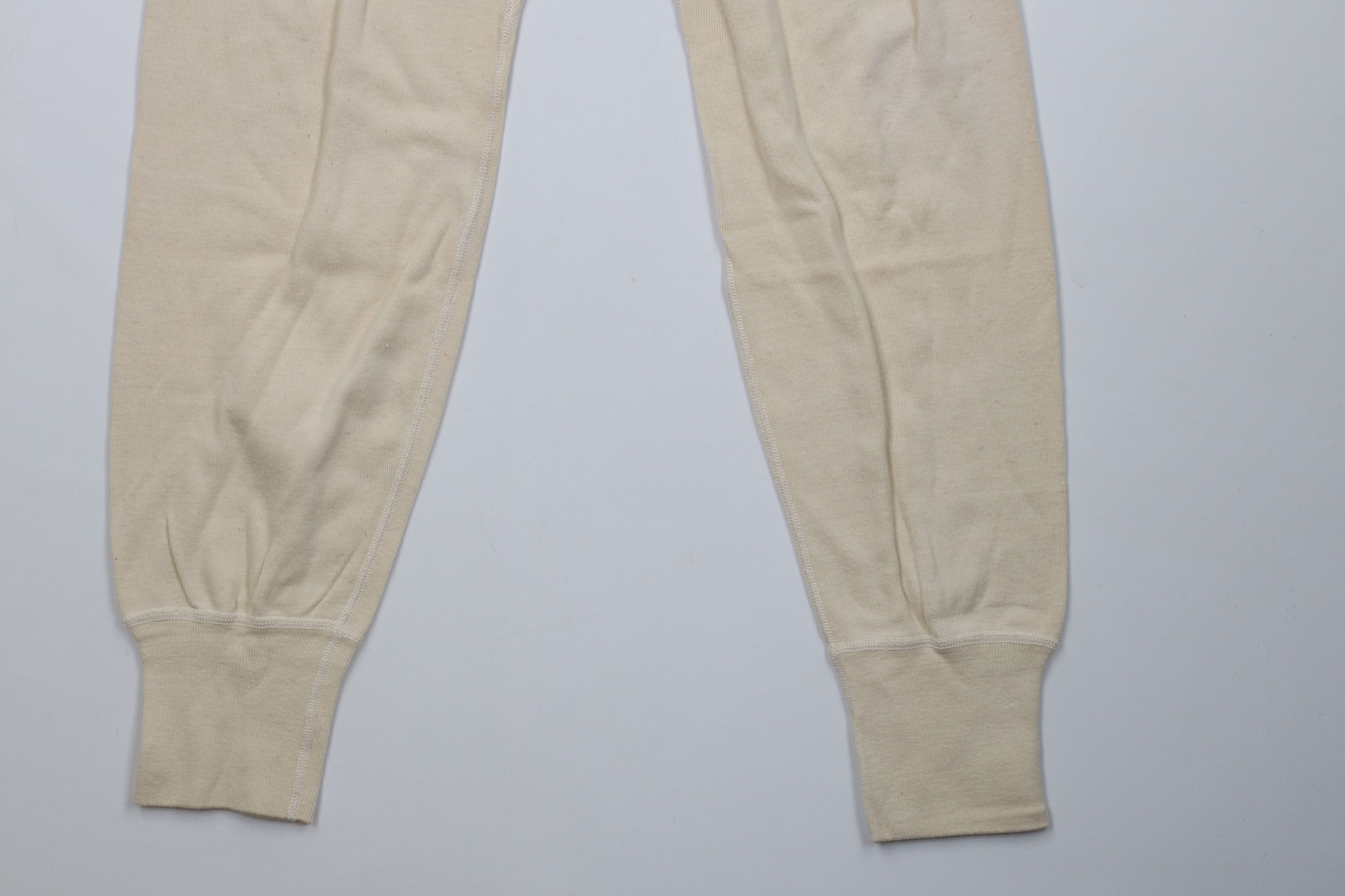 Vintage Vintage 60s Vietnam War Ribbed Military Drawers Pants USA Size US 32 / EU 48 - 4 Thumbnail