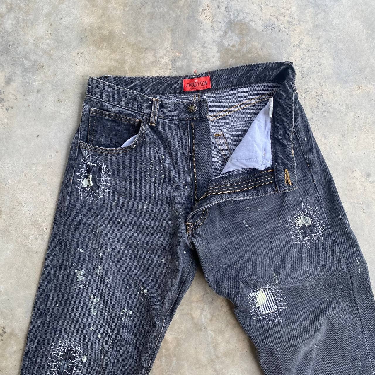 Japanese Brand EVOLUTION JE PENSE DISTRESSED PAINTED SPIDERWEB FADED BLACK Size US 30 / EU 46 - 2 Thumbnail