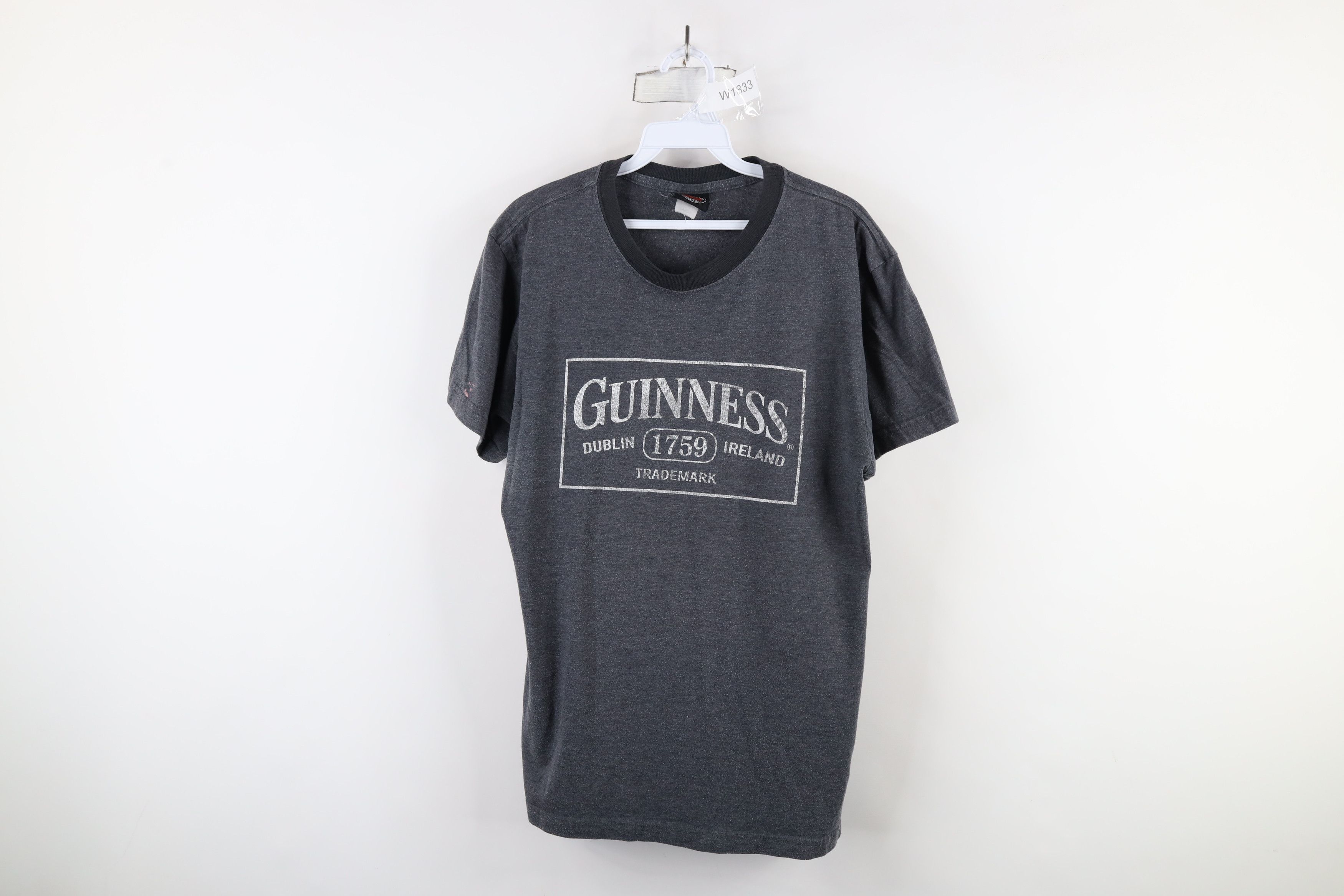 Vintage Vintage Guinness Beer Spell Out Short Sleeve T-Shirt Gray Size US L / EU 52-54 / 3 - 1 Thumbnail