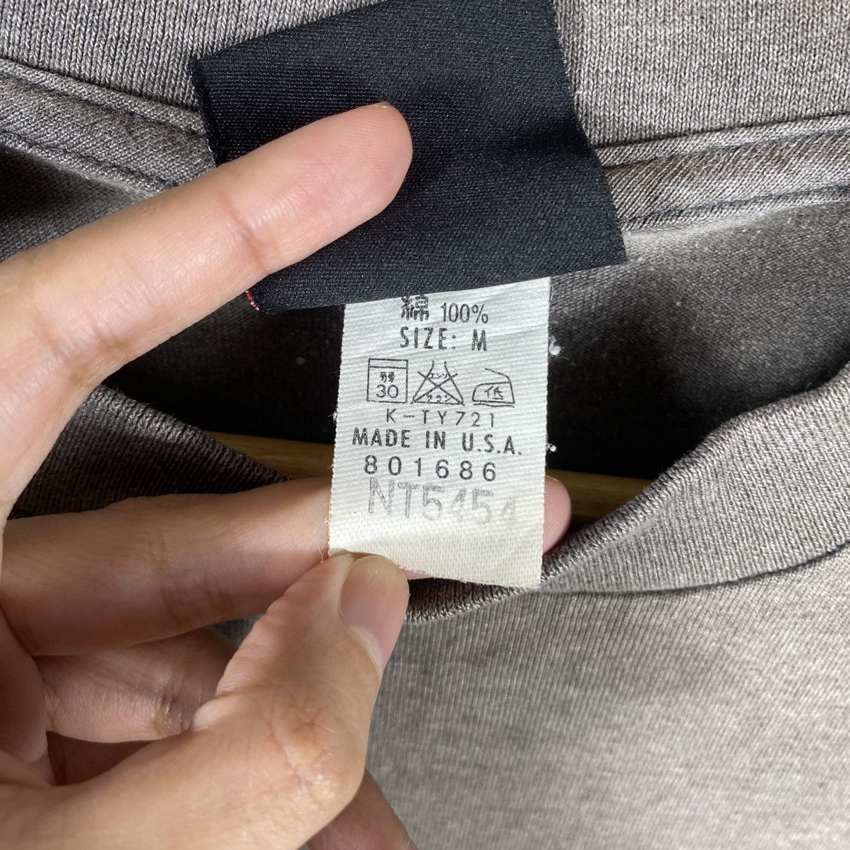 The North Face Crazy Faded Vintage 90's THE NORTH FACE Rock Solid Tee Shirt Size US M / EU 48-50 / 2 - 8 Thumbnail