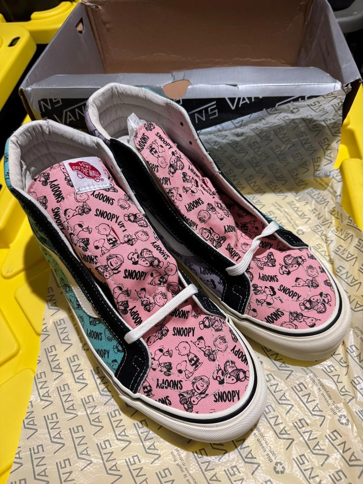 Size 11.5 - Peanuts x Vans Vault OG Sk8 Hi Snoopy