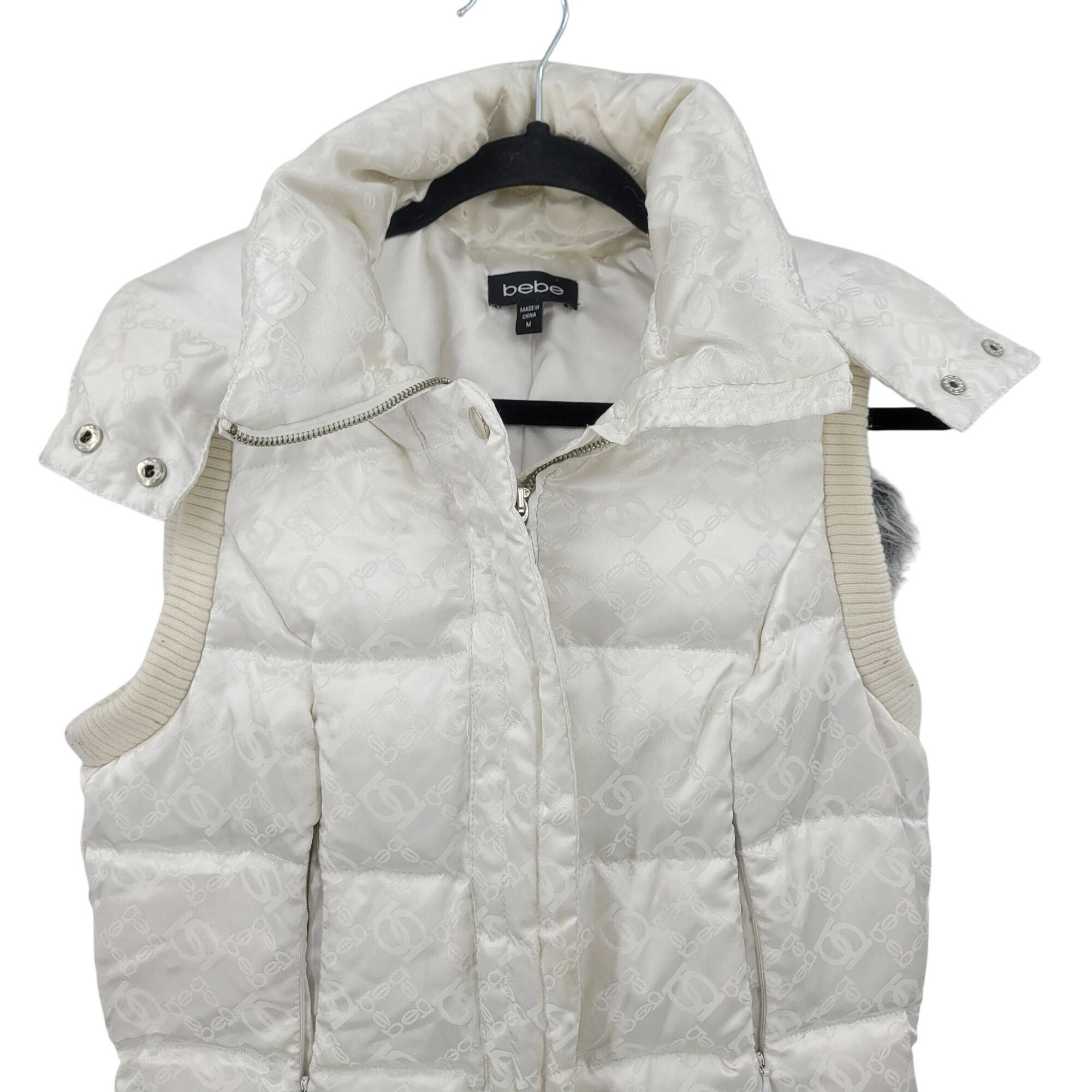 Bebe Y2K Bebe White Quilted Hooded Vest Faux Fur Trim M Logo Prin Size M / US 6-8 / IT 42-44 - 4 Thumbnail