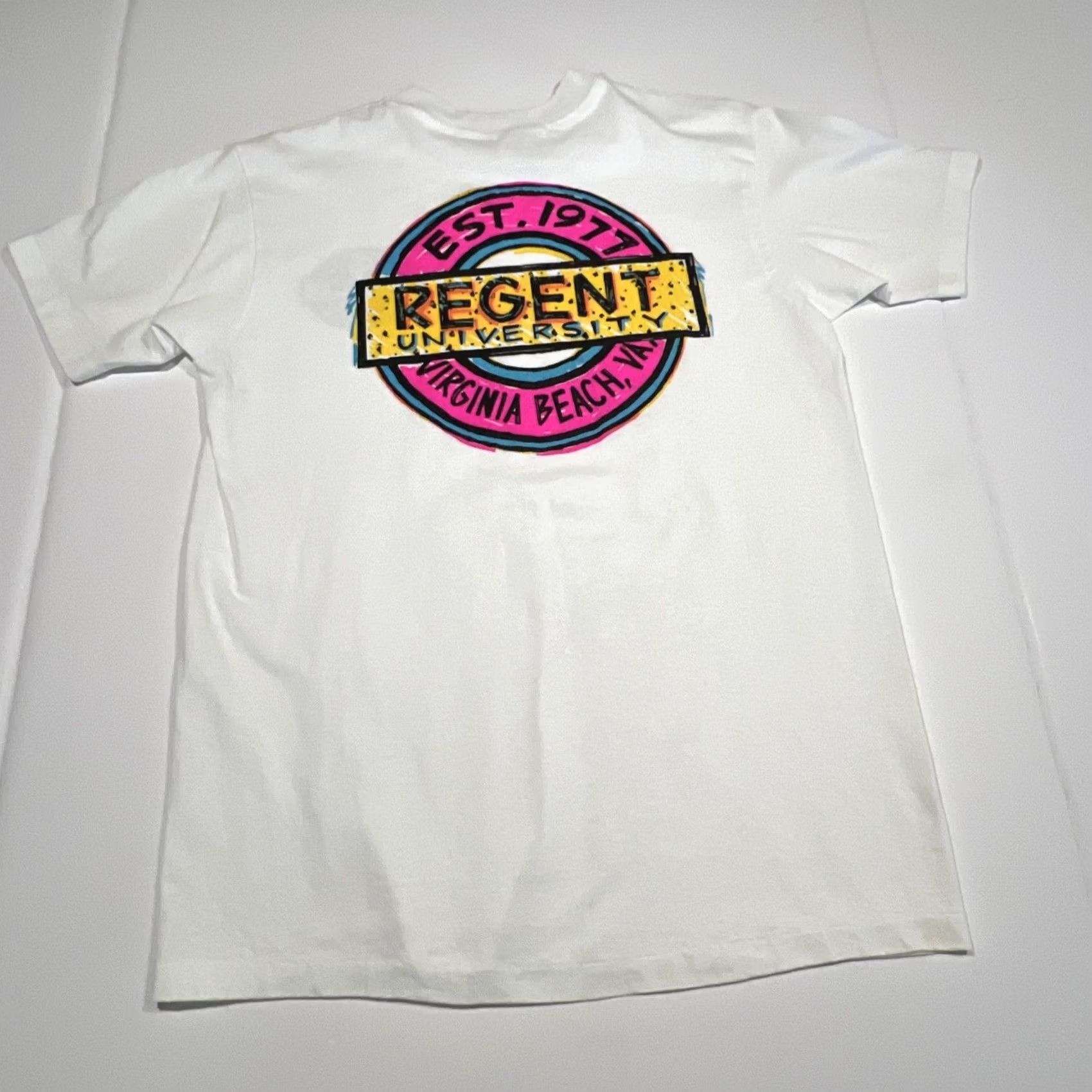 Hanes VINTAGE Regent University Virginia Beach Va Single Stitch Neon Logo T Shirt Men Medium Unisex White 1980s Hanes Graphic Tee Sportswear Beach Size US M / EU 48-50 / 2 - 5 Thumbnail