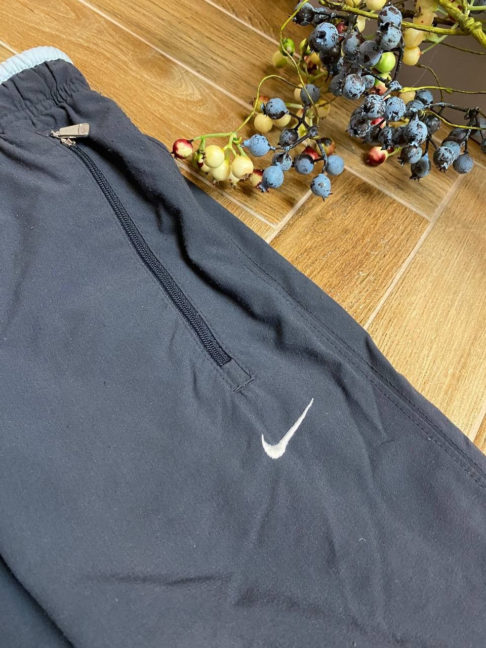 Nike × Vintage Nike Baggy Vintage Y2K Nylon Track Pants Size US 33 - 4 Thumbnail