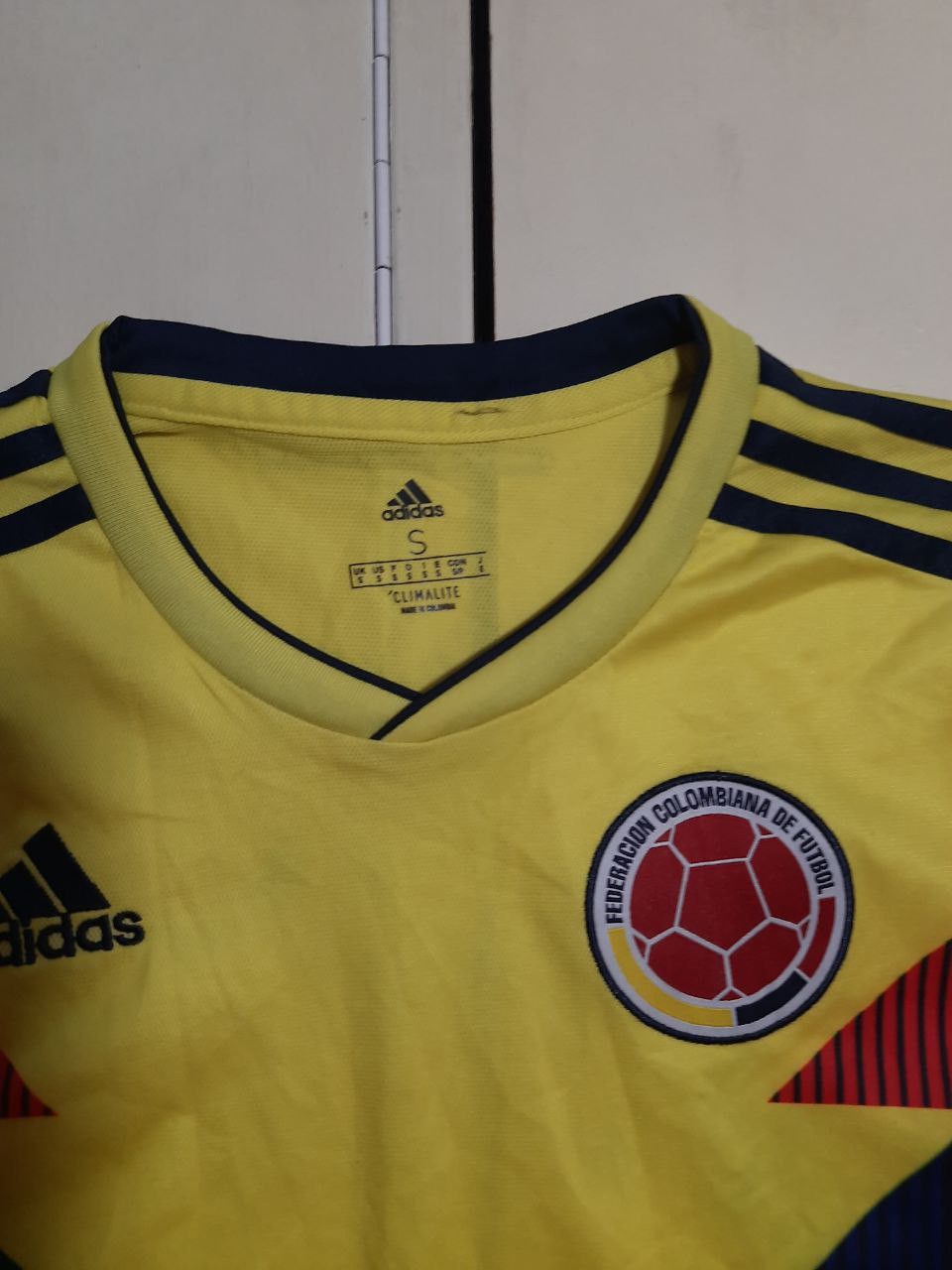 Adidas Adidas Colombia Jersey 2018 Size US S / EU 44-46 / 1 - 6 Thumbnail