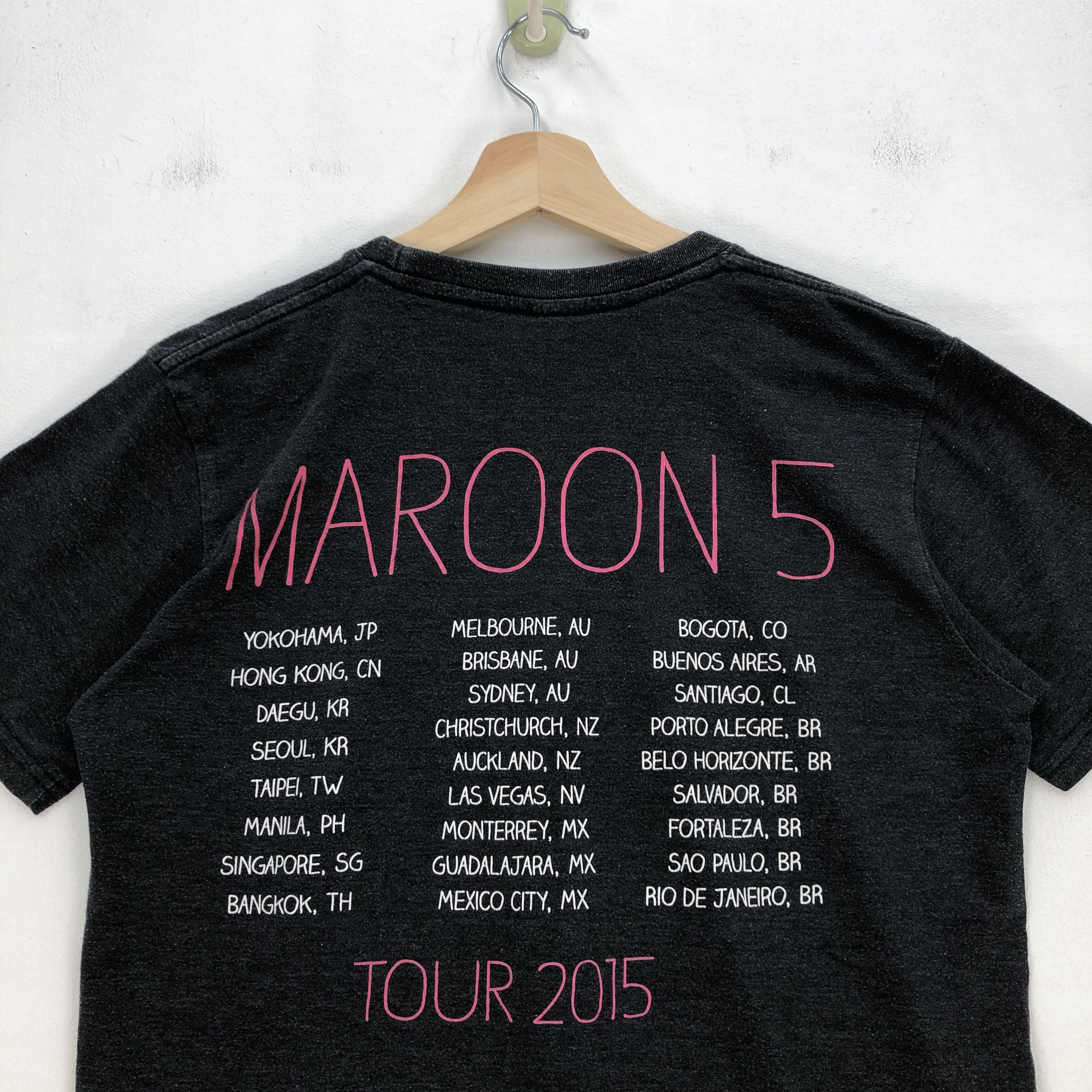 Band Tees Vintage Y2K Maroon 5 T Shirt Maroon 5 Tour Band Crewneck Tee Size US M / EU 48-50 / 2 - 4 Thumbnail