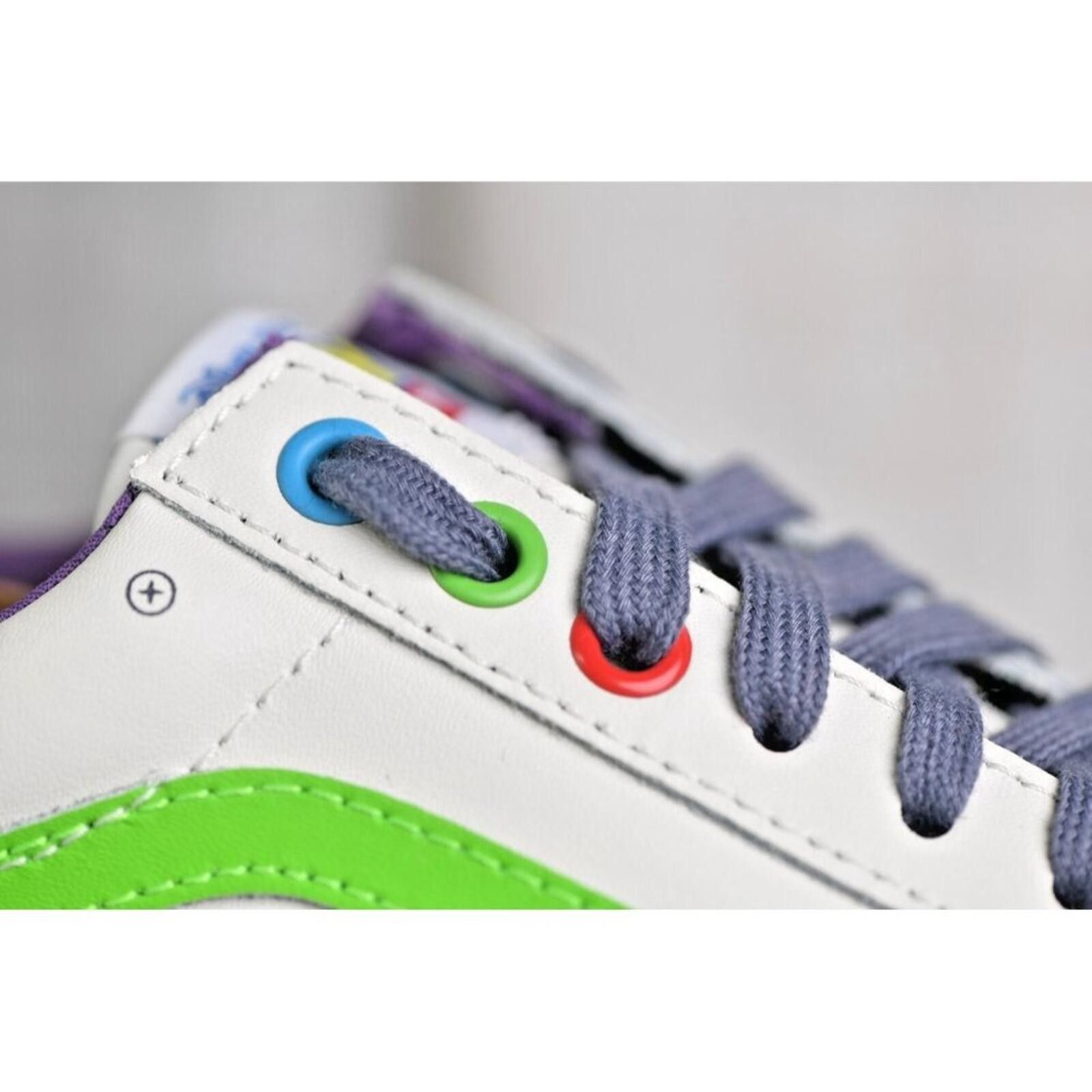Vans Vans Old Skool x Disney Pixar Toy Story Buzz Light Size US 7 / EU 40 - 8 Thumbnail