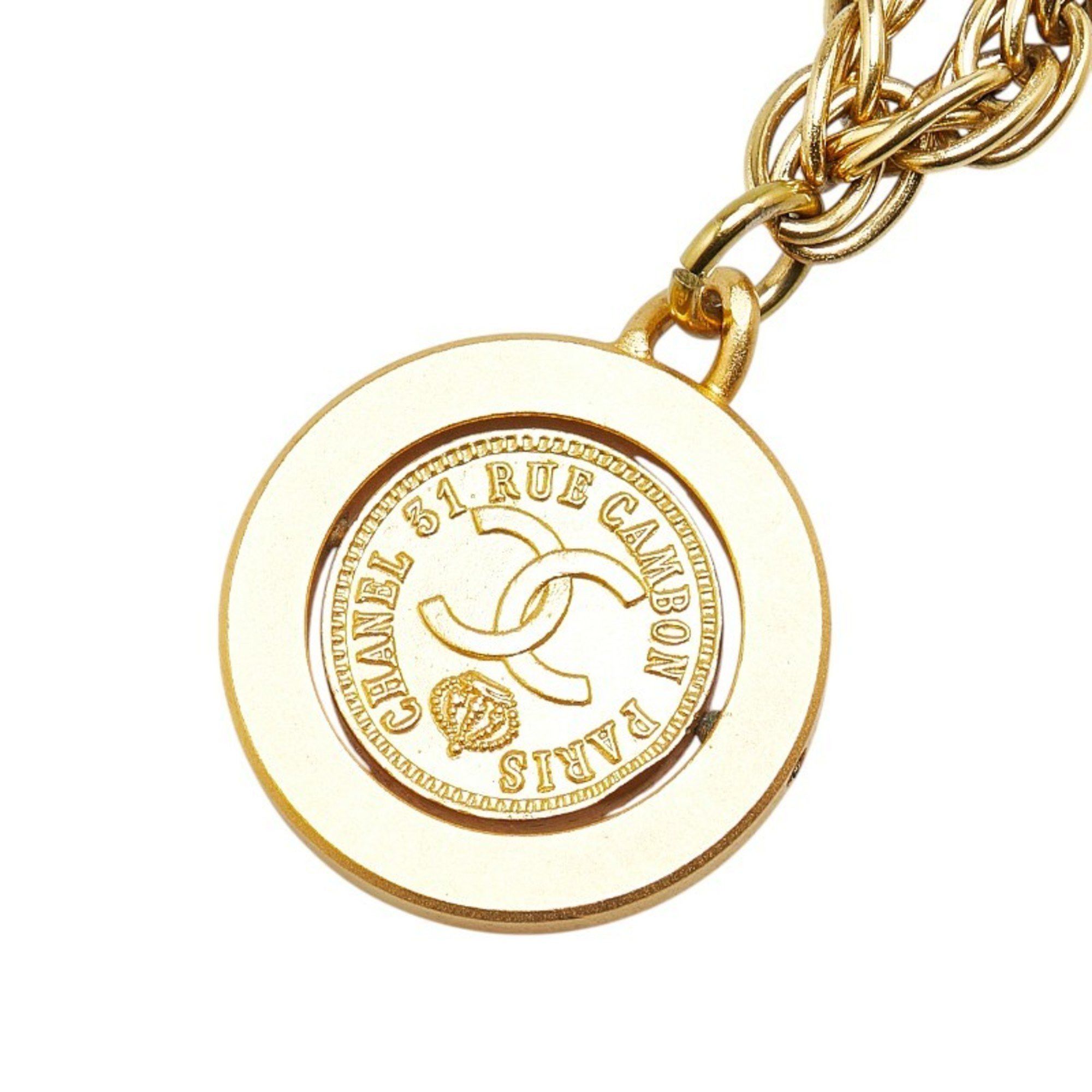 Chanel CC Logo 31 Rue Cambon Vintage Coin Plate Chain Belt Gold Plated CHANEL Vintage Belt Triple Strand Chain Link Medallion Coin  main image 2
