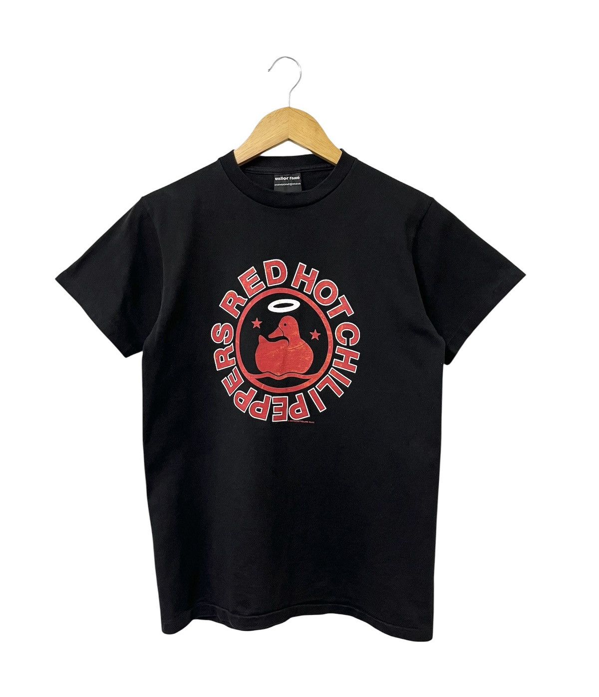 Band Tees VINTAGE 90s RED HOT CHILI PEPPERS CALIFORNICATION BAND TEE Size US M / EU 48-50 / 2 - 1 Thumbnail