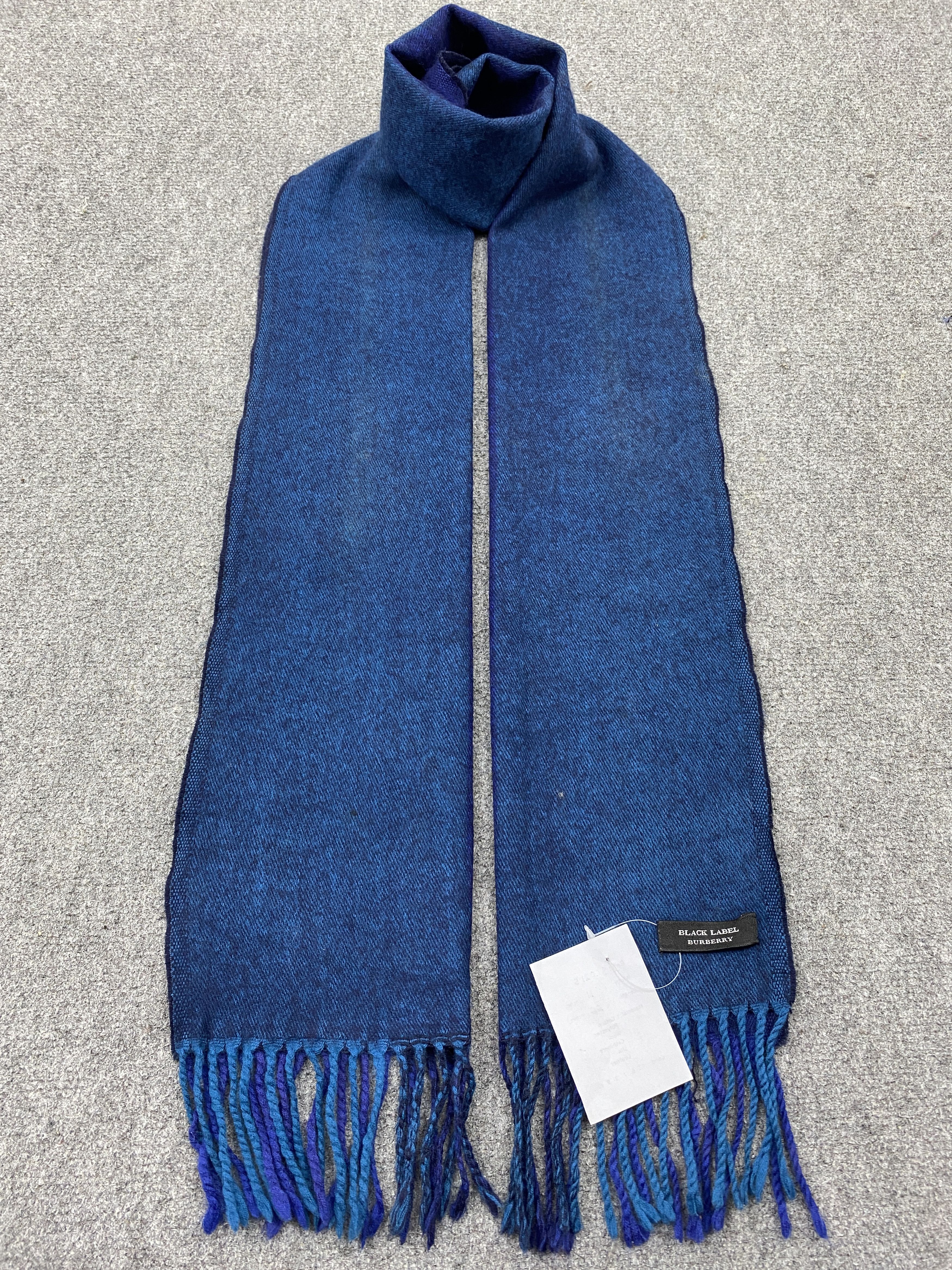 Burberry Black Label Burberry Scarf / Muffler / Neckwear SC0215 Size ONE SIZE - 1 Thumbnail