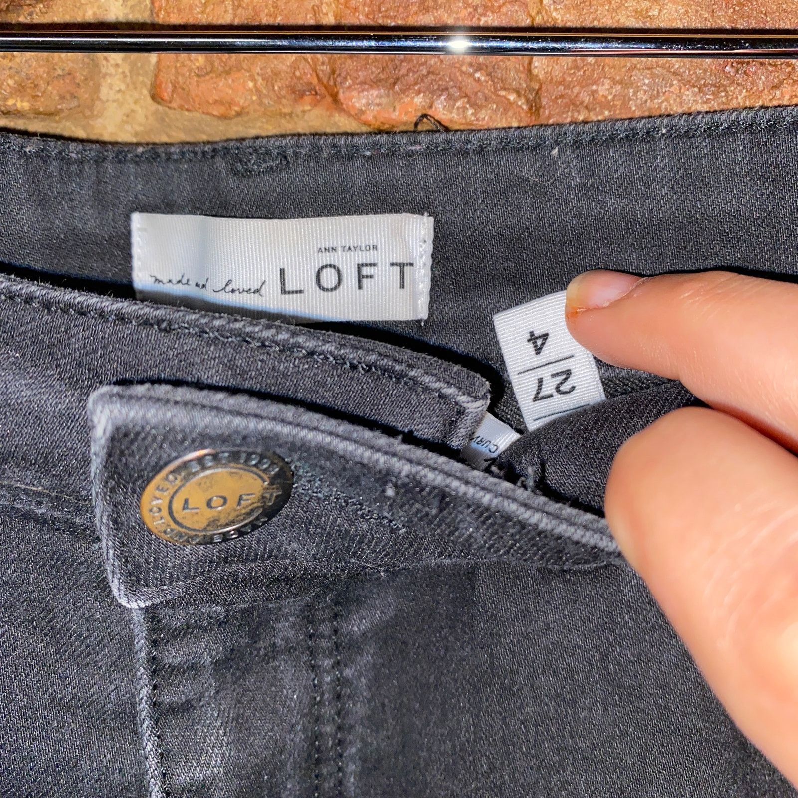 Loft Ann Taylor LOFT Black Wash Denim Skinny Jeans Size 4/27 Size 27" / US 4 / IT 40 - 4 Thumbnail