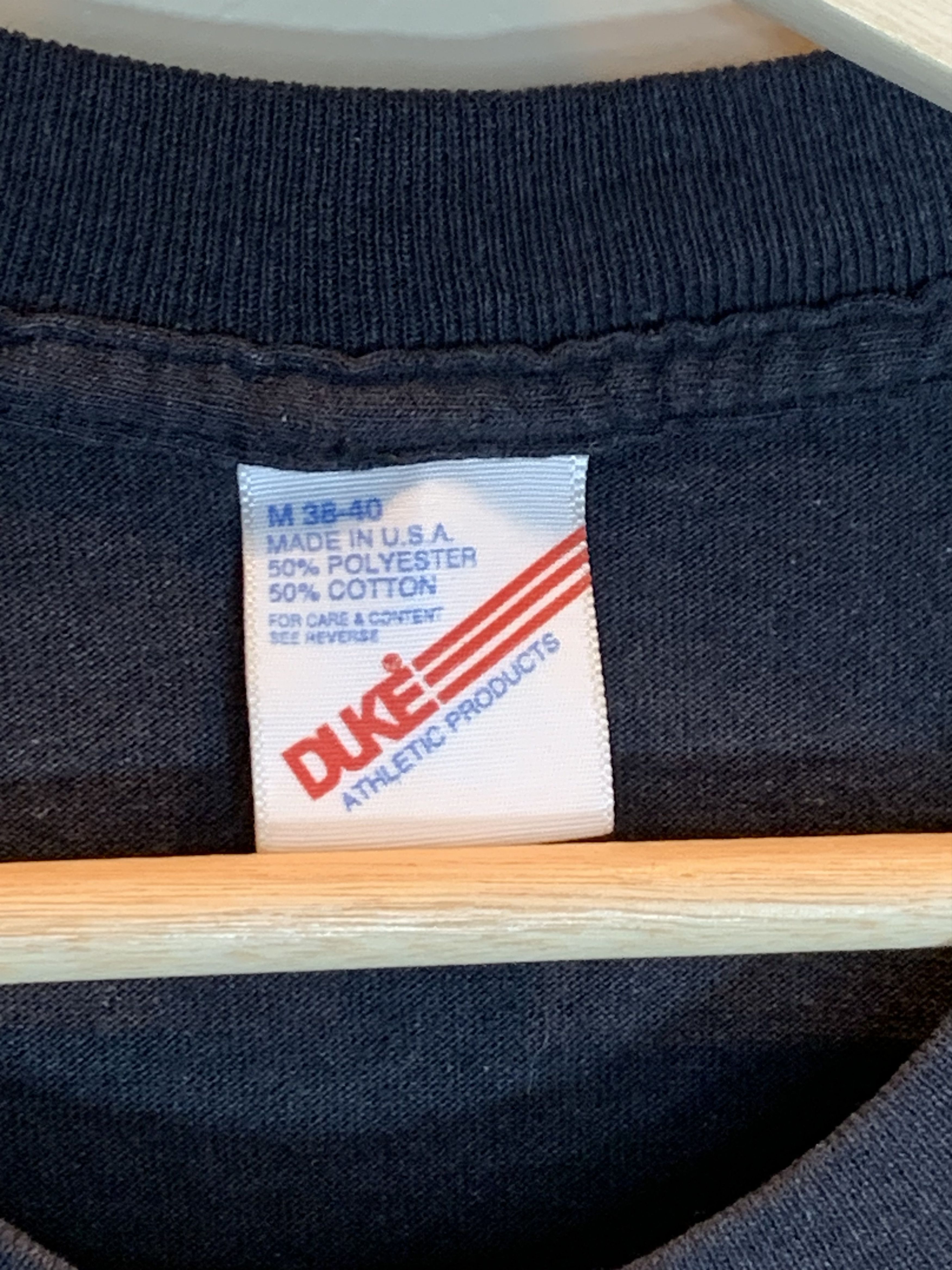 Vintage *RARE* Vintage 80’s Single Stitch Faded Blank USA-Made Shirt Size US M / EU 48-50 / 2 - 7 Thumbnail