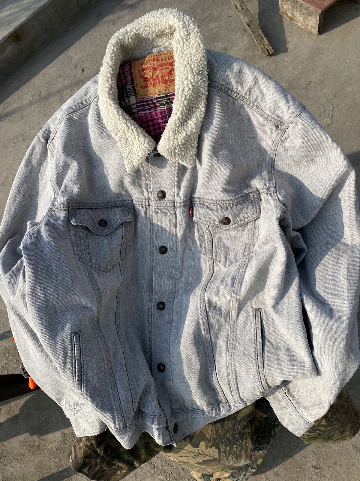 Levi's Vintage Levis Denim Jacket Size US L / EU 52-54 / 3 - 2 Thumbnail