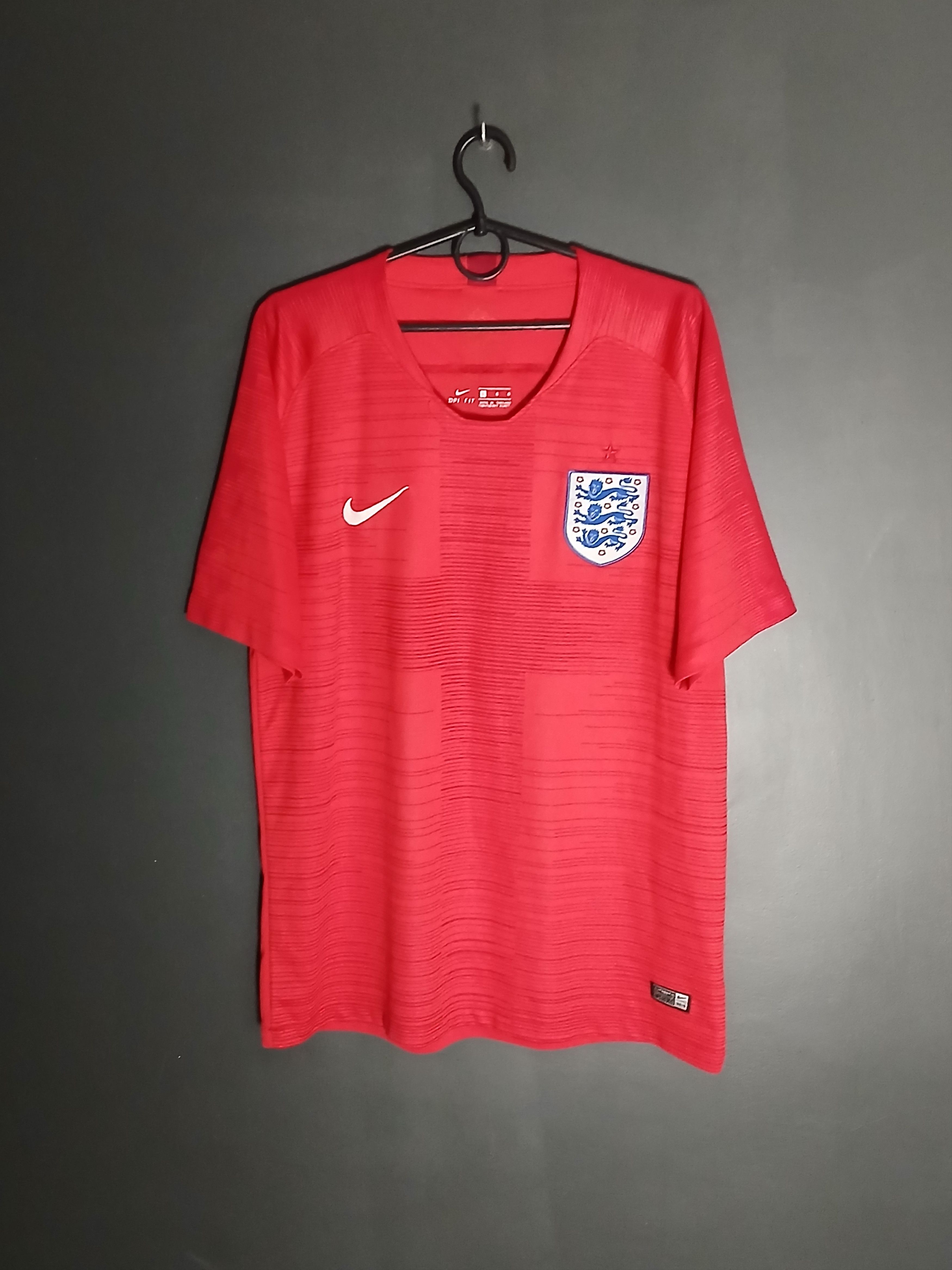 Other England National Team 2018/2019 Away Football Jersey T-Shirt Size US L / EU 52-54 / 3 - 1 Thumbnail