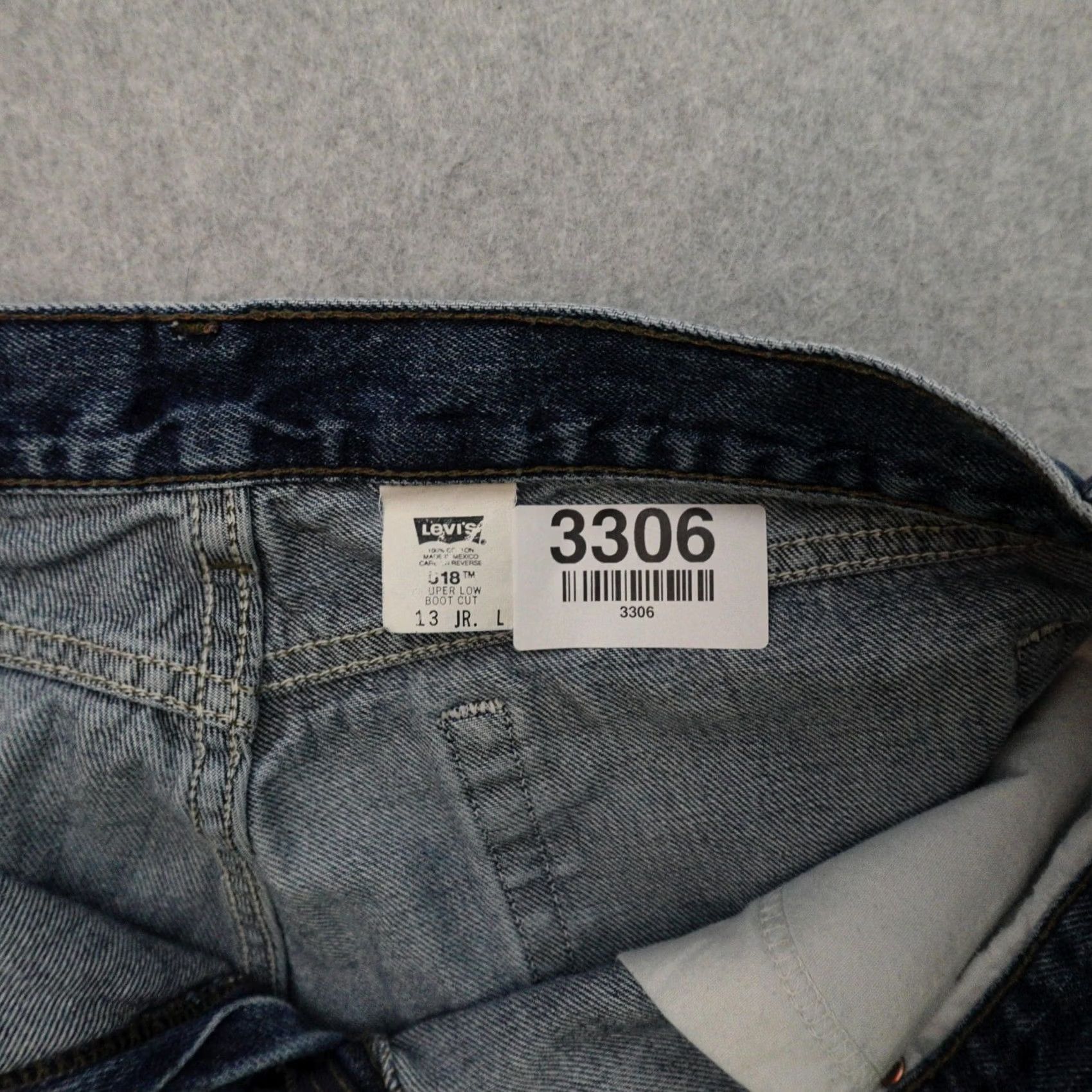 Levi's VINTAGE Levi's Jeans Women 13 (13X31) 518 Superlow Bootcut Blue Denim Junior Size 13 Womens Jeans Boots cutoff blue denim Size 34" / US 12 / IT 48 - 3 Thumbnail
