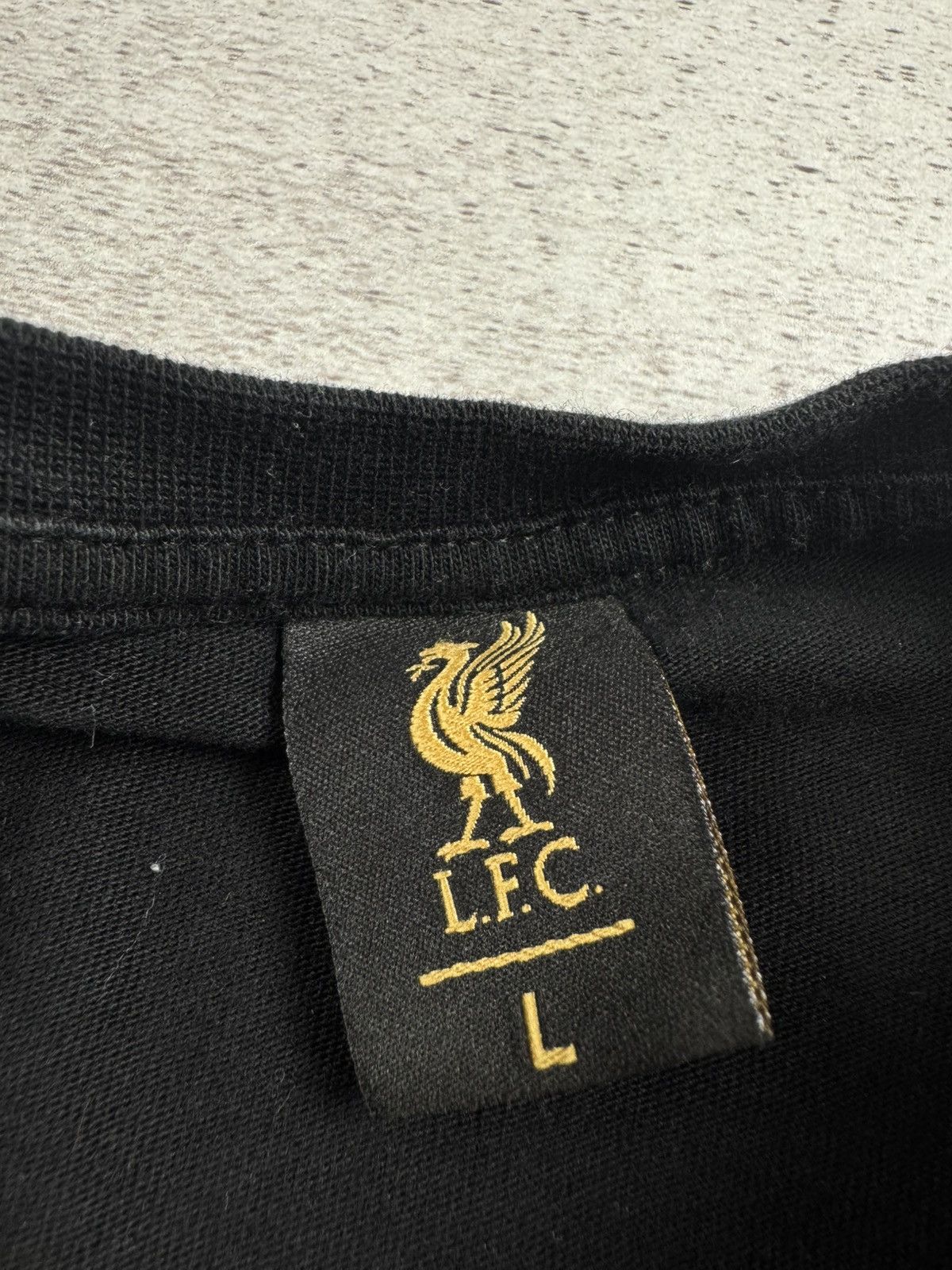 Vintage LFC Liverpool Retro Blackout 2005 Men’s Large Soccer Football T Shirt Jersey Kit Size US L / EU 52-54 / 3 - 8 Thumbnail