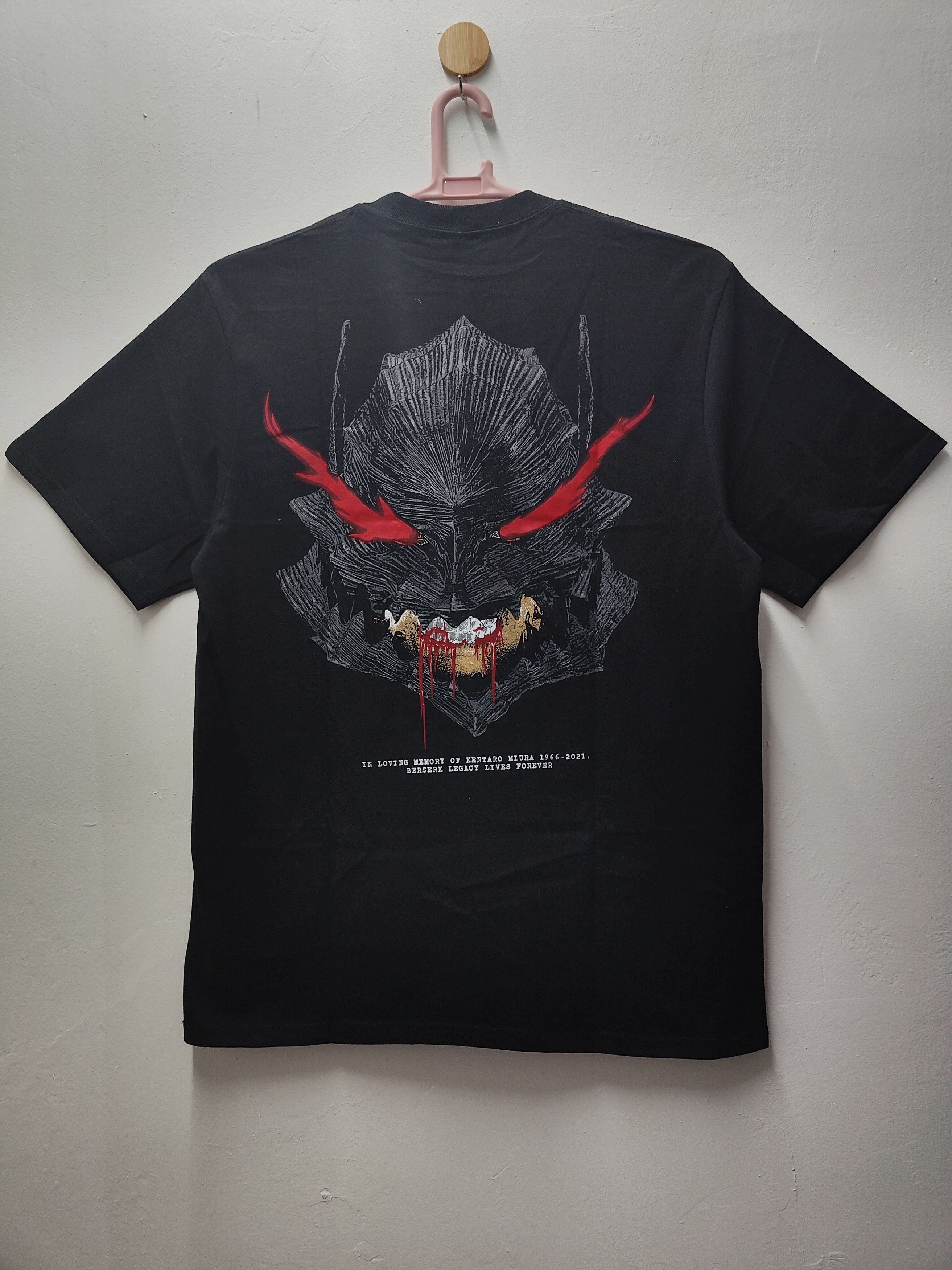 Anime Berserk Guts Dragon Lair T-shirt Size US XL / EU 56 / 4 - 6 Thumbnail