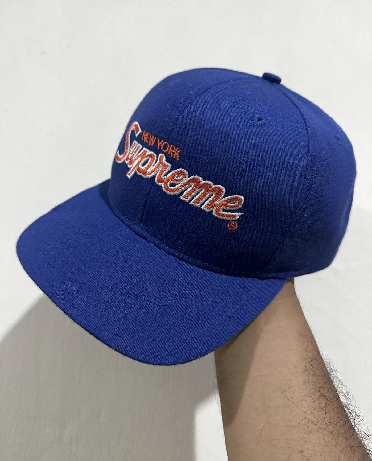 Supreme RARE SS04 Supreme Awing Solid Snapback Size ONE SIZE - 1 Thumbnail