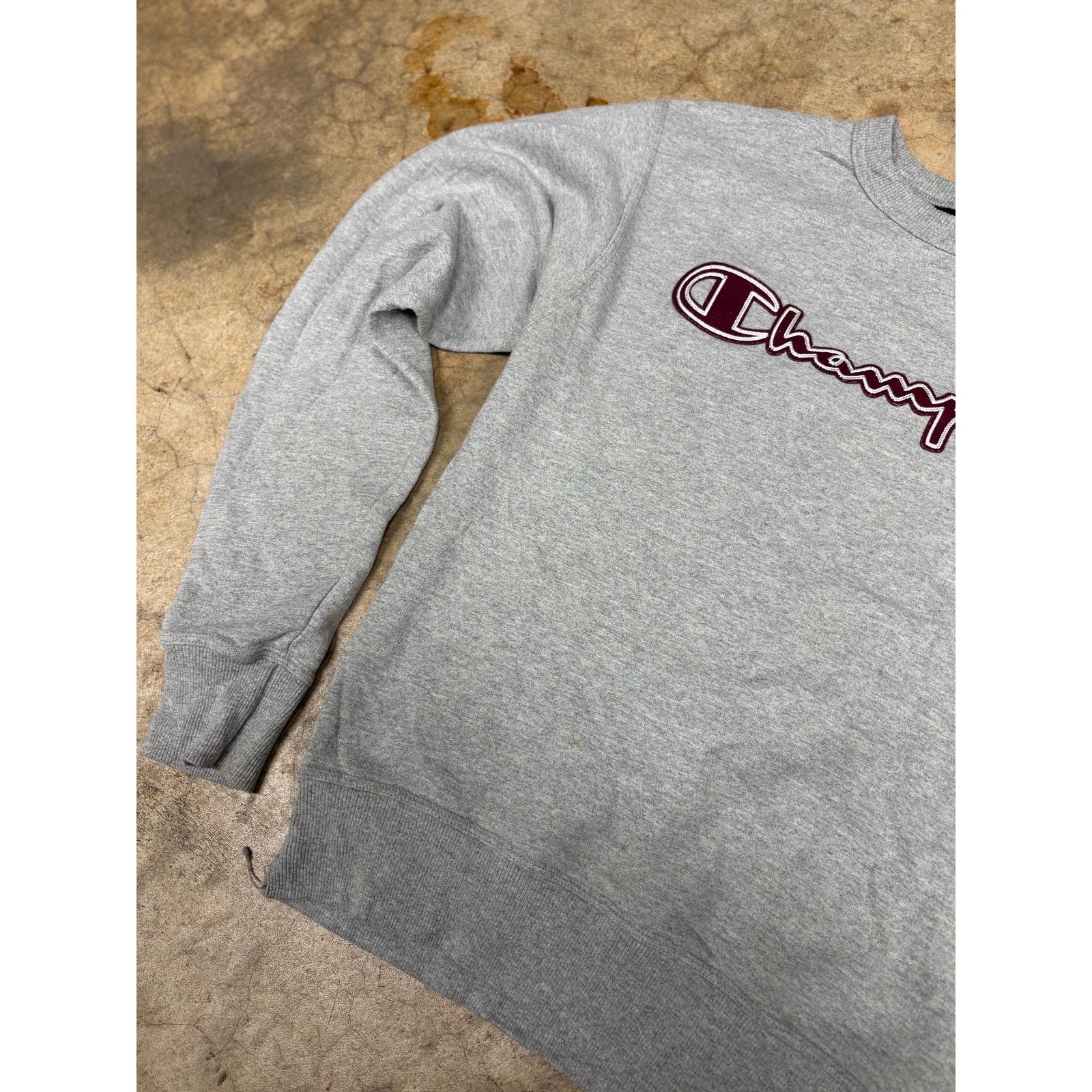 Champion Champion Grey Embroidered Crewneck Pullover Sweater Gray S Size US S / EU 44-46 / 1 - 4 Thumbnail
