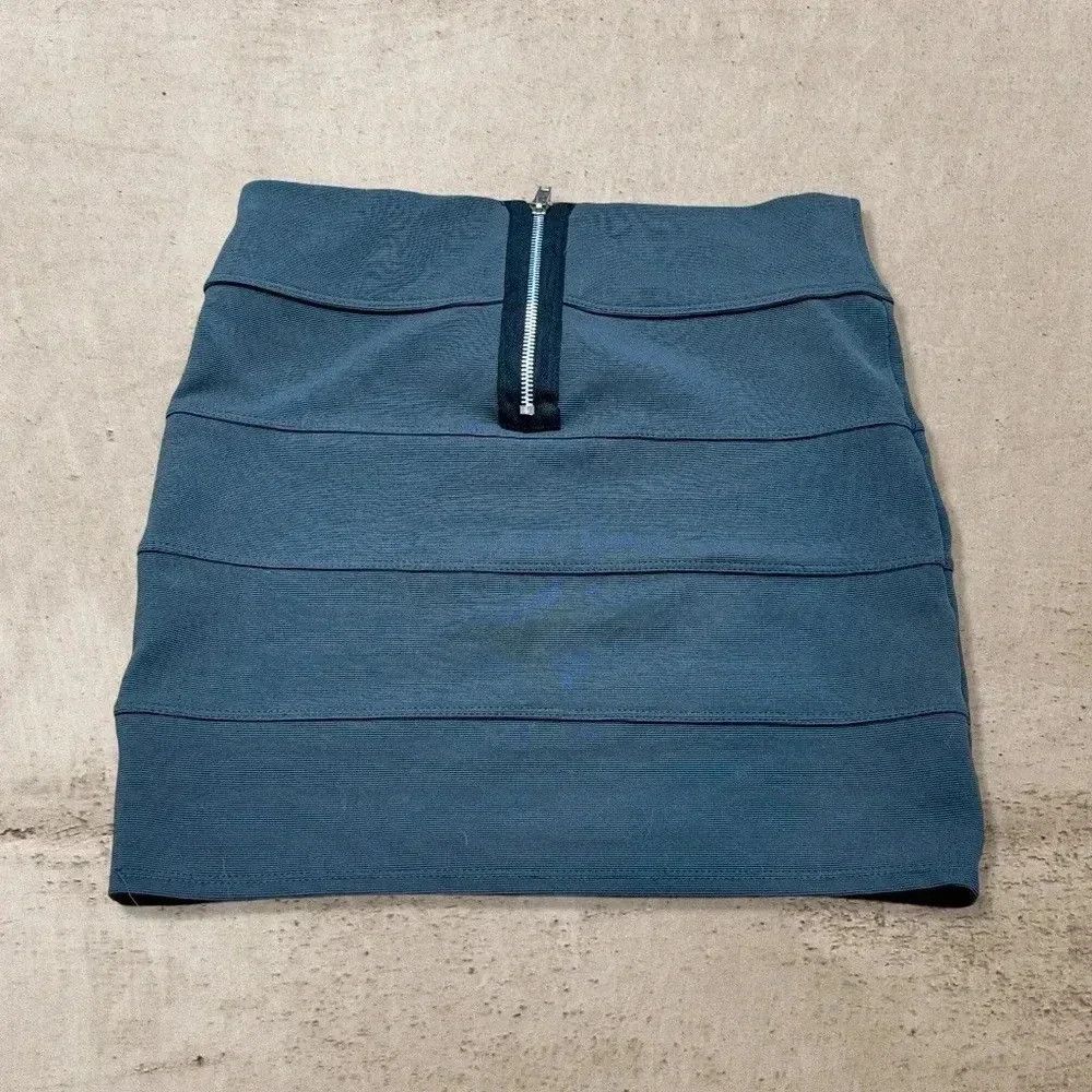 Other Charlotte Russe Pencil Skirt Size 27" / US 4 / IT 40 - 2 Thumbnail