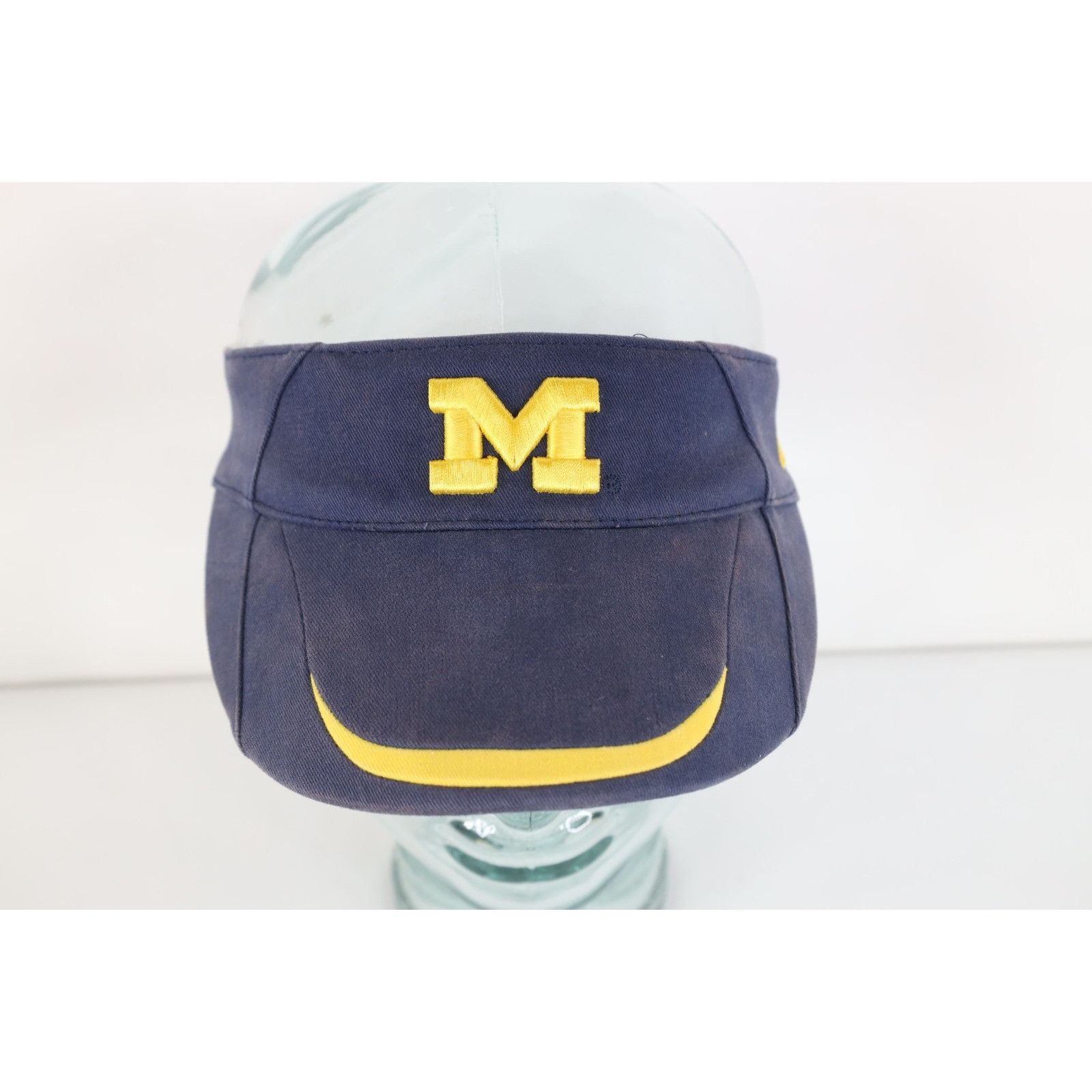 Nike Vintage Nike Mini Swoosh University of Michigan Visor Hat Size ONE SIZE - 1 Thumbnail