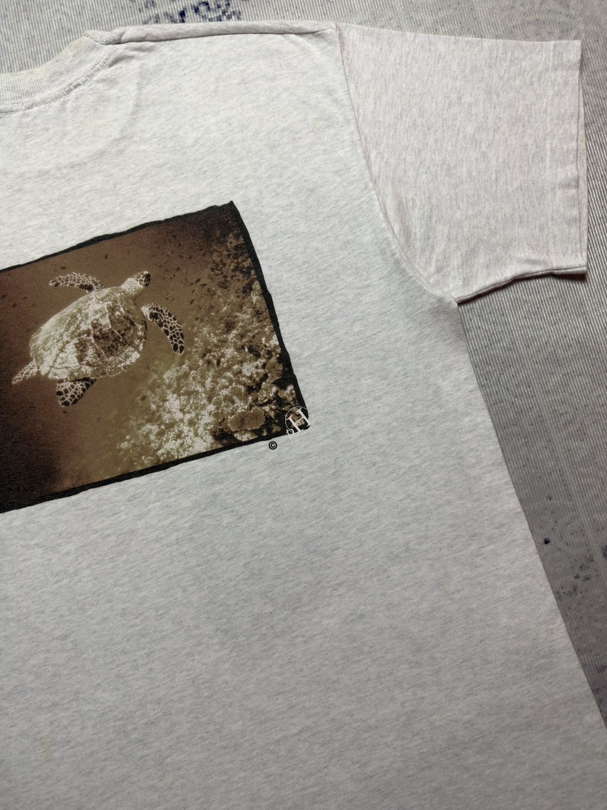 Vintage VINTAGE PH SEA TURTLE GRAPHIC TEE , SHIRT Size US L / EU 52-54 / 3 - 4 Thumbnail
