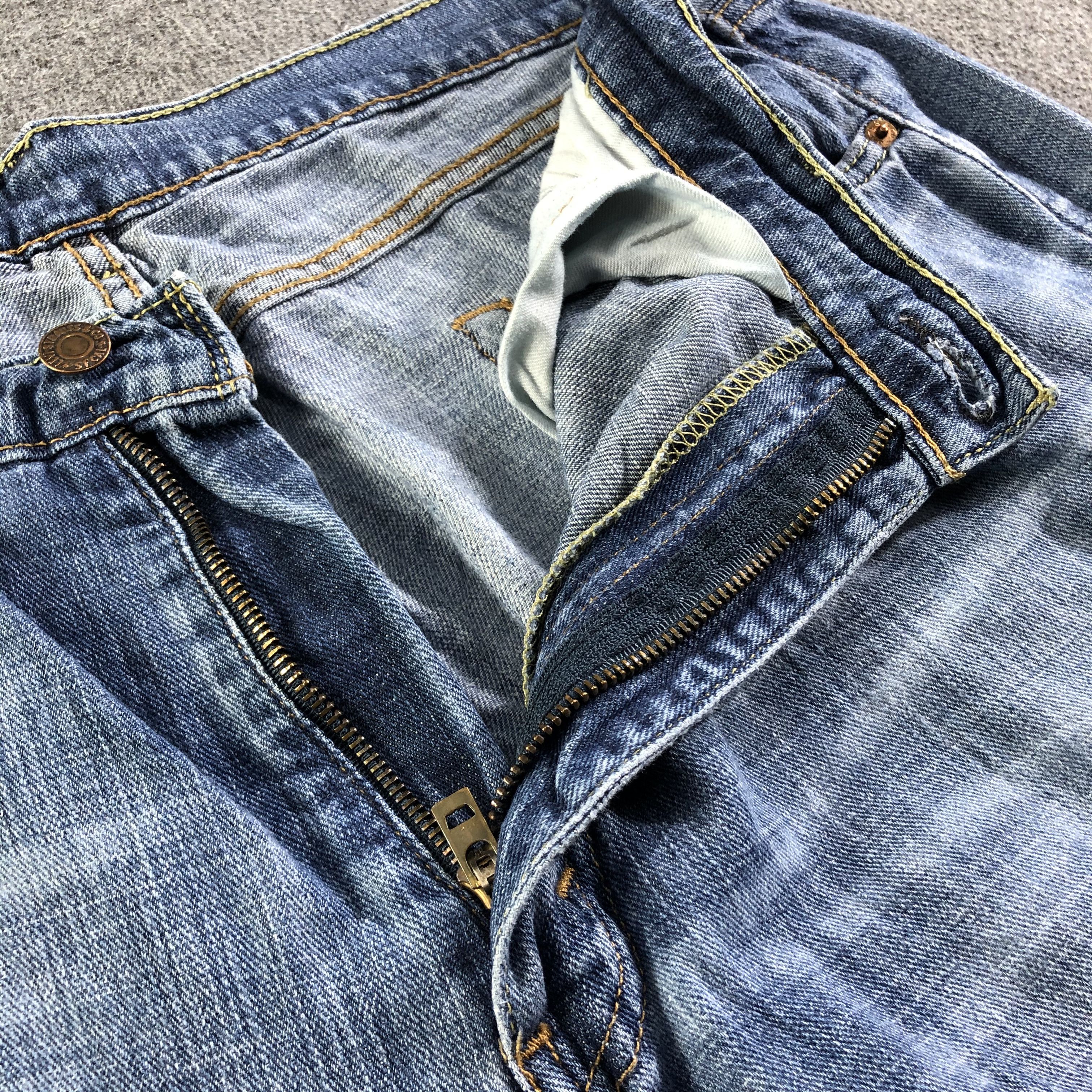 Levi's Vintage Blue Wash Levis 505 Jeans-J4504 Size US 35 - 7 Thumbnail