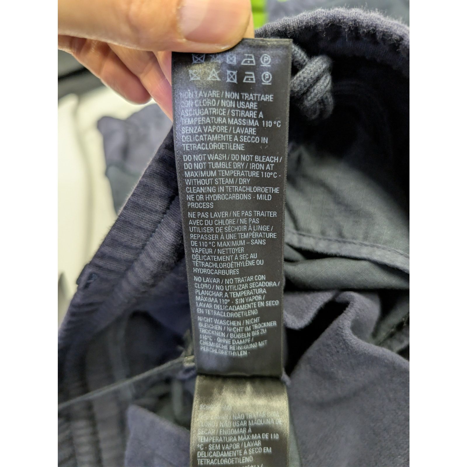 Balenciaga o1rshd1 Patched Hybrid Cargo Trackpants in dark navy Size US 30 / EU 46 - 16 Thumbnail