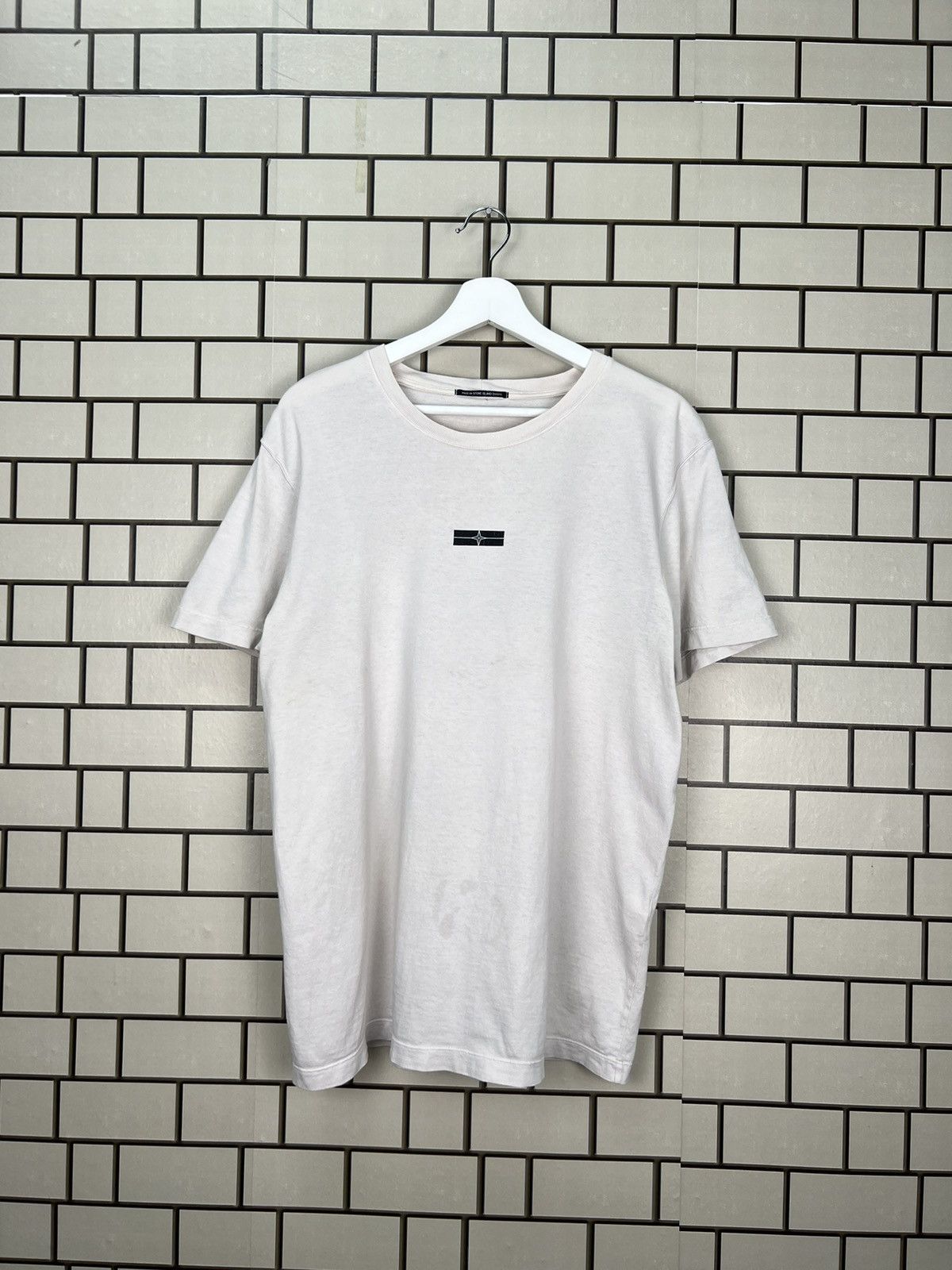 Stone Island Stone Island Small Center Logo Tee Size US XL / EU 56 / 4 - 1 Thumbnail
