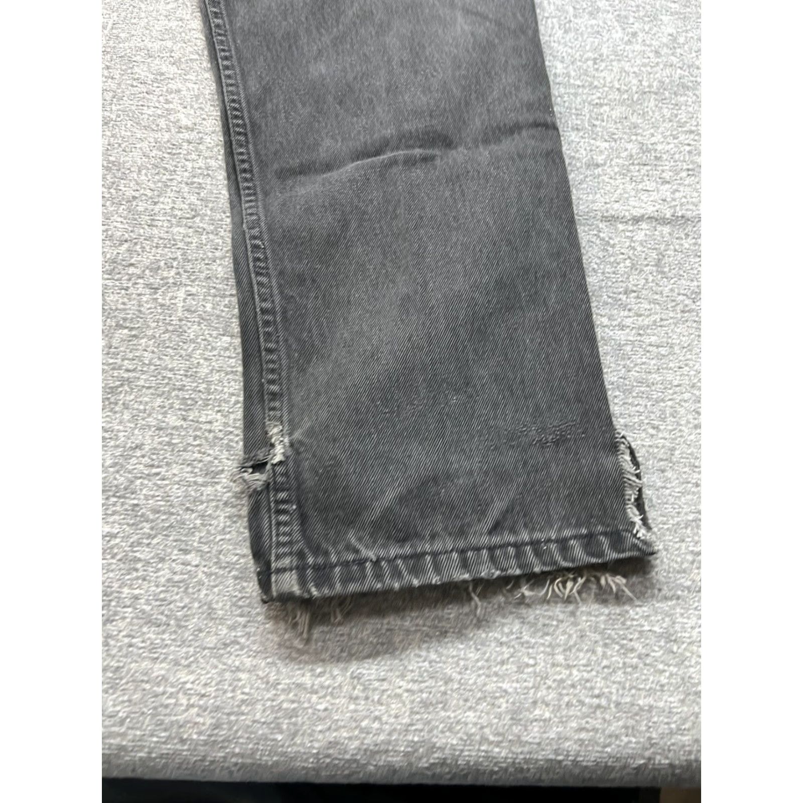 Levi's VINTAGE Levi's 540 Jeans Mens 35x30 Black Relaxed Denim 5-Pocket USA Made 90s Straight Belt Loops Boys Mens Size US 35 - 7 Thumbnail