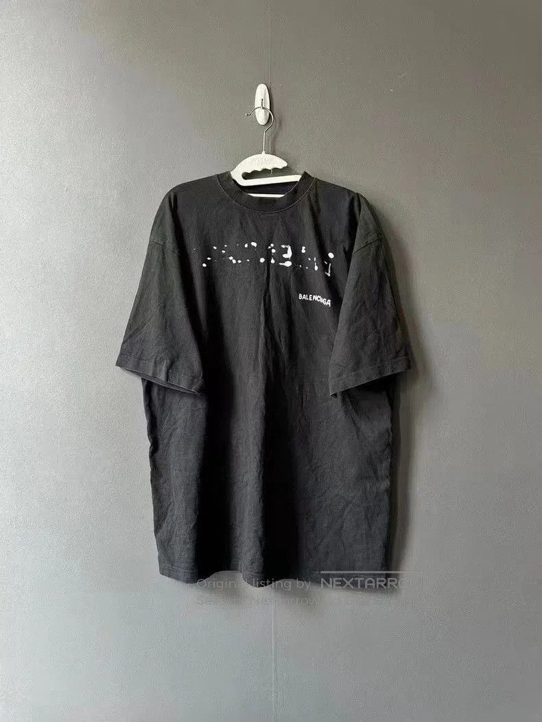 Balenciaga Balenciaga Graffiti Short Sleeve T-shirt. Size US S / EU 44-46 / 1 - 1 Thumbnail