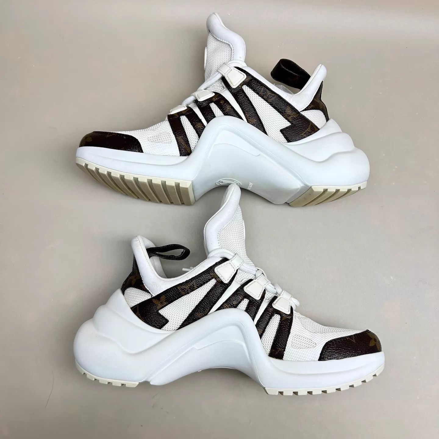 Louis Vuitton LV Monogram White Brown Arch Dad Sneaker 35.5 95New Size US 5 / IT 35 - 5 Thumbnail