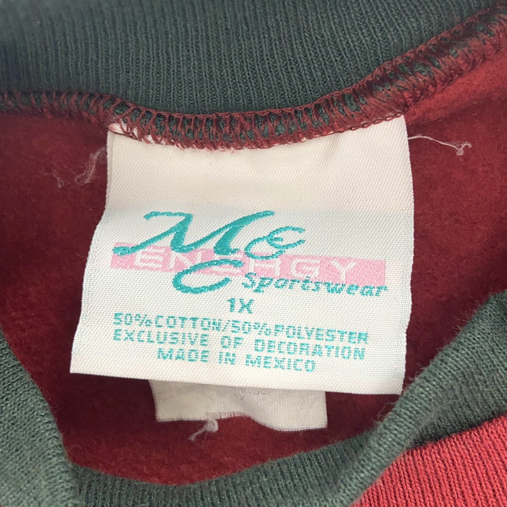Vintage VINTAGE Energy Christmas Sweater Womens Size 1X Burgundy Crew Neck Pullover Santa Claus Graphic Print All Seasons Stars Gifts Fall Winter 1X Womens Size XL / US 12-14 / IT 48-50 - 6 Thumbnail