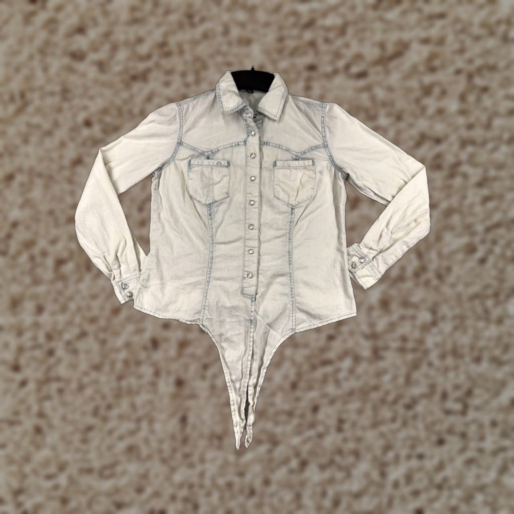 Vintage INC International Concepts Shirt Womens 2 White Denim Button-Up Casual Solid Long Sleeve Adult Small White 2 Women Size XS / US 0-2 / IT 36-38 - 1 Thumbnail