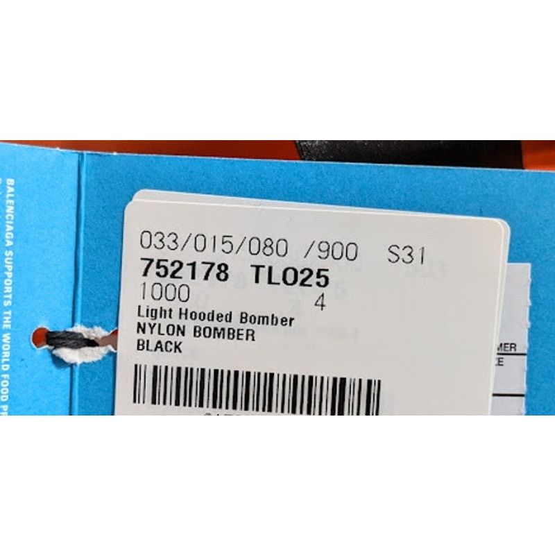 Balenciaga o1rshd1 World Food Program Hooded Nylon Bomber in Black Size US XL / EU 56 / 4 - 24 Thumbnail