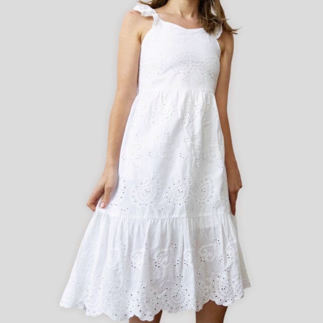Japanese Brand Vintage 00s White Cotton Eyelet Paisley Midi Dress Size XXS / US 00 / IT 34 - 1 Thumbnail