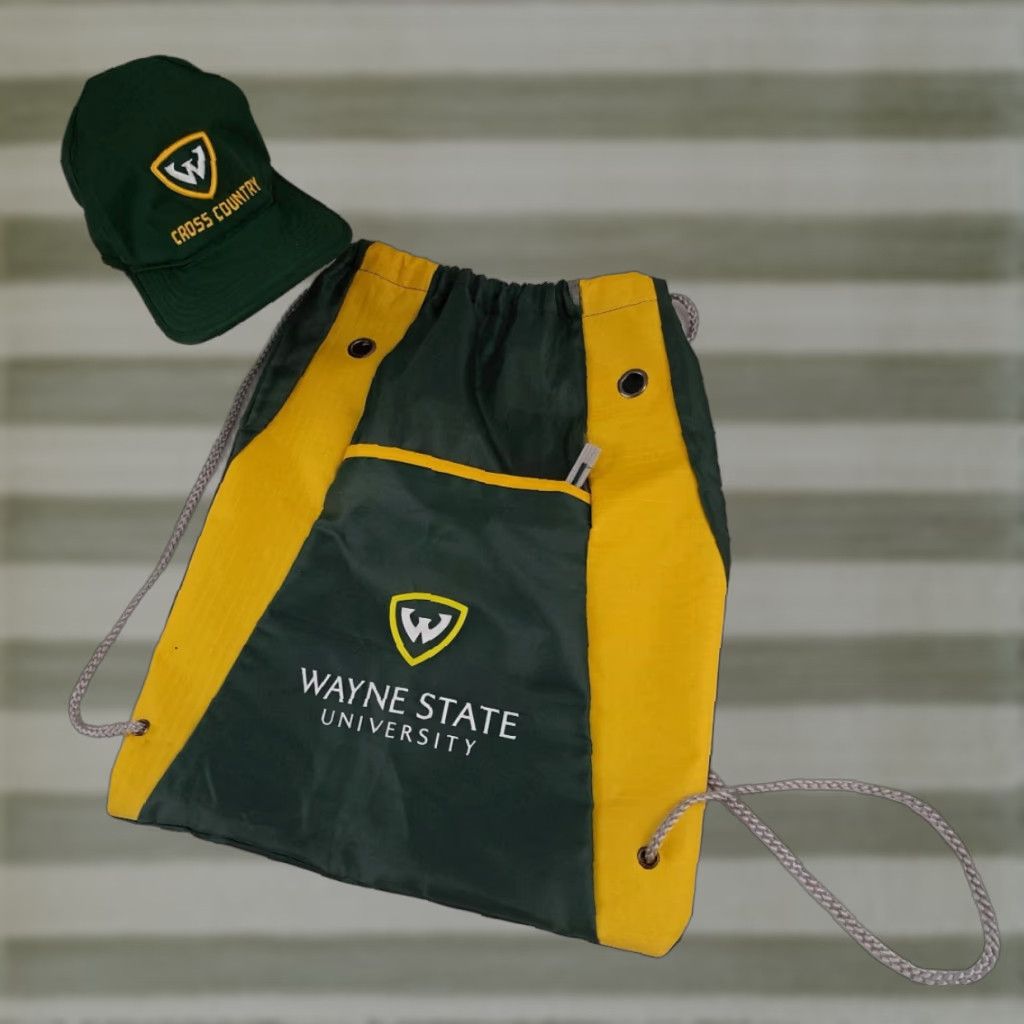 Nike VINTAGE Nike Dri-Fit Featherlight Hat Wayne State Warriors Nylon Backback Adjustable Green Baseball Cap Unisex Adults Mens Womens 18x10 Size ONE SIZE - 1 Thumbnail
