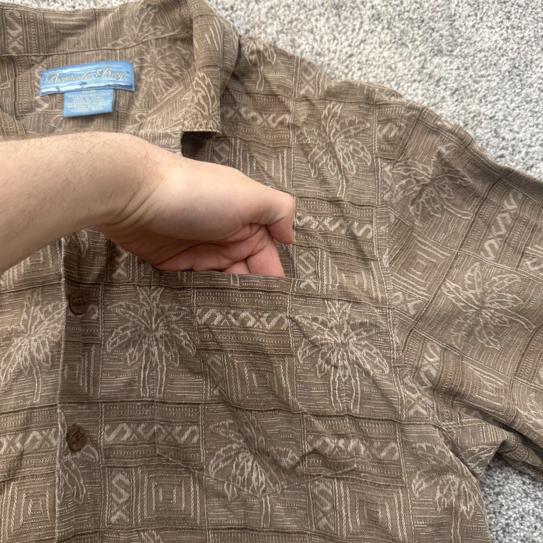 Vintage VINTAGE Bermuda Bay Silk Hawaiian Shirt Medium 2XL Beige Palm Trees 90s Short Sleeve Button-Up Size US XXL / EU 58 / 5 - 4 Thumbnail