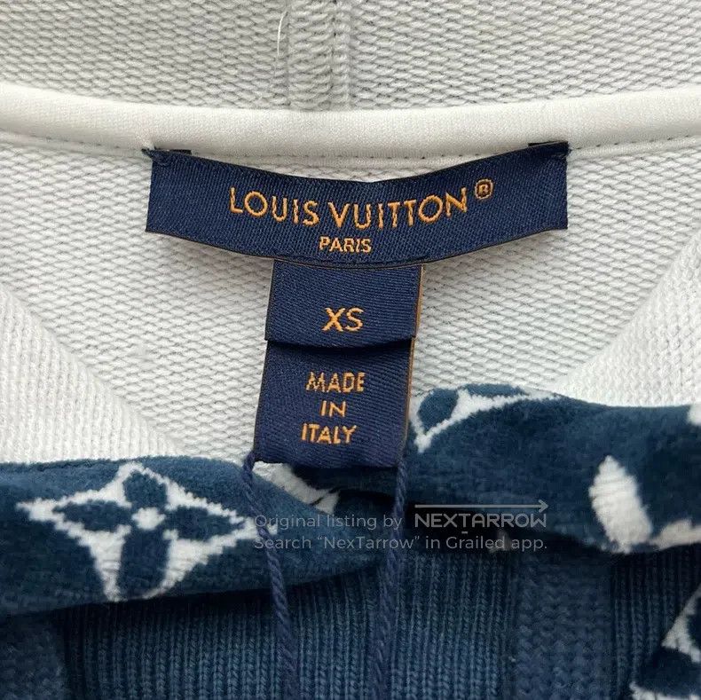 Louis Vuitton Louis Vuitton Full logo velour hooded sweatshirt Size US XS / EU 42 / 0 - 4 Thumbnail
