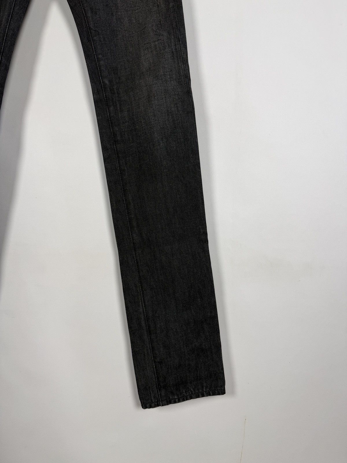 Helmut Lang Helmut Lang Dark Wash Slim Straight Jeans Made In USA Sz 28 Size US 28 / EU 44 - 6 Thumbnail